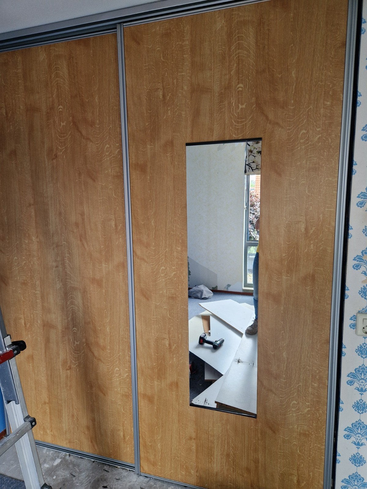 Gratis 2 schuifdeuren voor kledingkast, Ophalen, Gebruikt, 100 tot 150 cm, Minder dan 25 cm