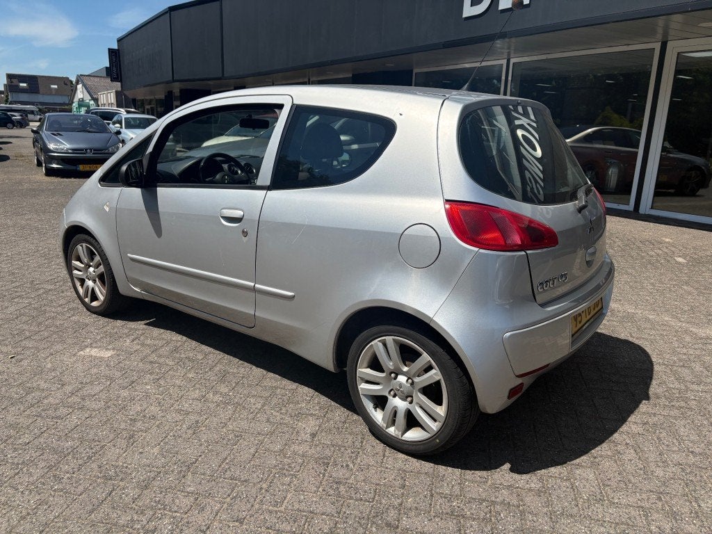 Mitsubishi COLT 1.3 incl jaar APK AIRCO CV LM VELGEN, Voorwielaandrijving, Gebruikt, Colt, Origineel Nederlands