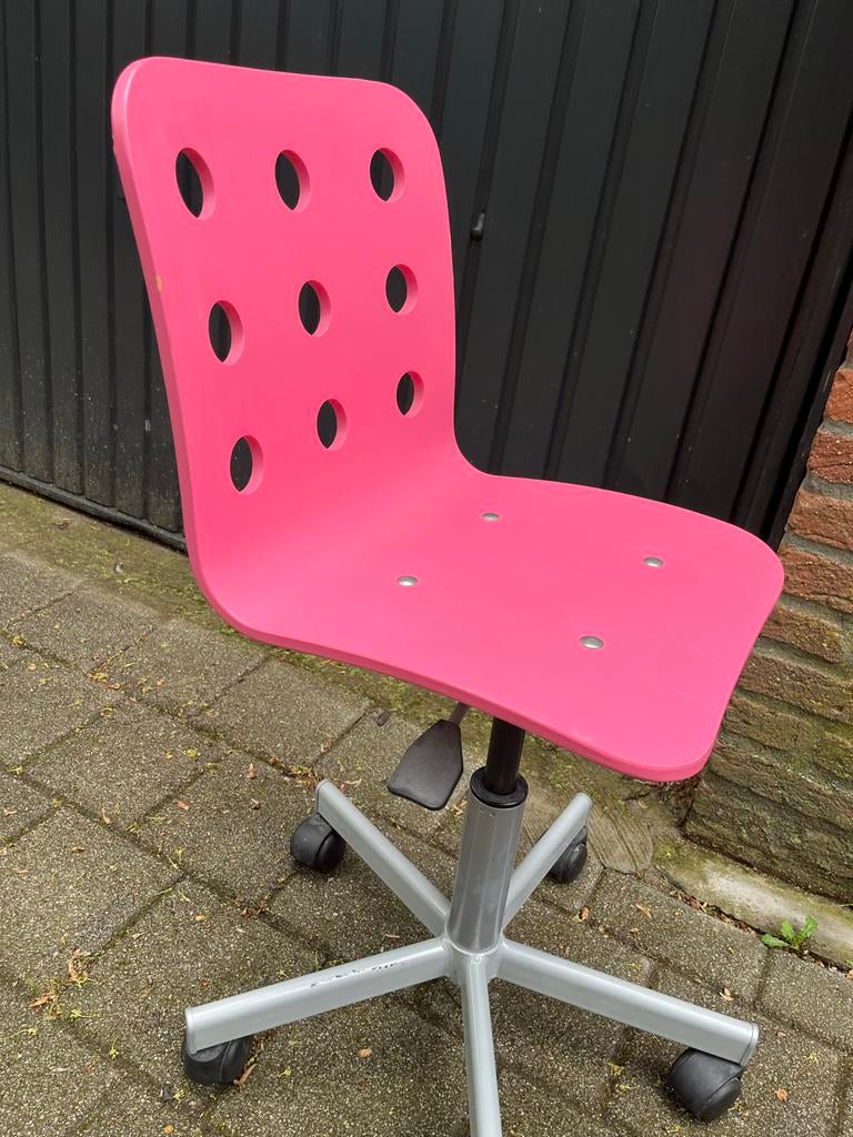 Roze bureaustoel met wieltjes, Huis en Inrichting, Bureaustoelen, Ophalen, Gebruikt, Roze, Bureaustoel