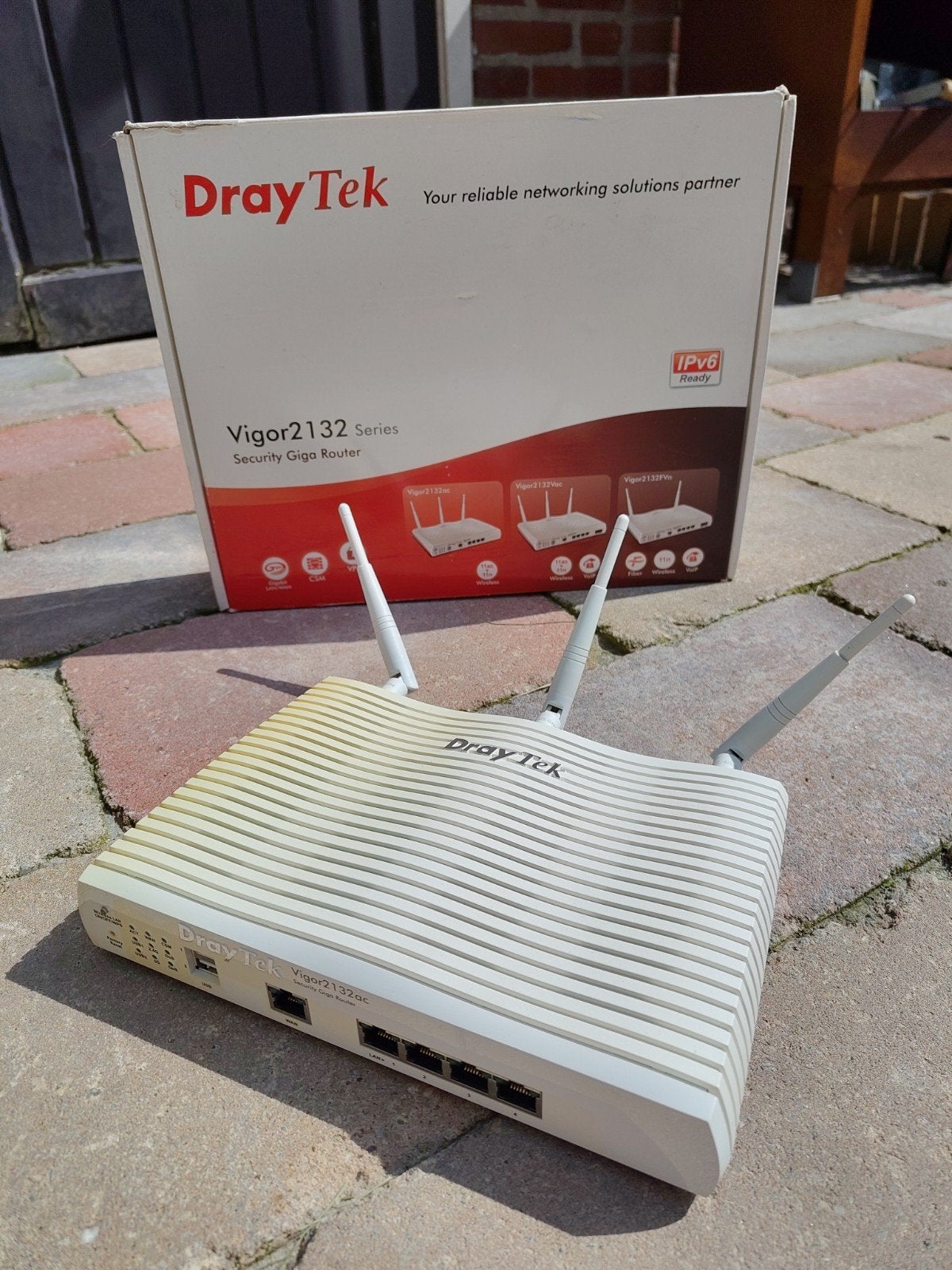 DrayTek Vigor2132ac Gigabit Router, Ophalen of Verzenden, Gebruikt, Router, DrayTek