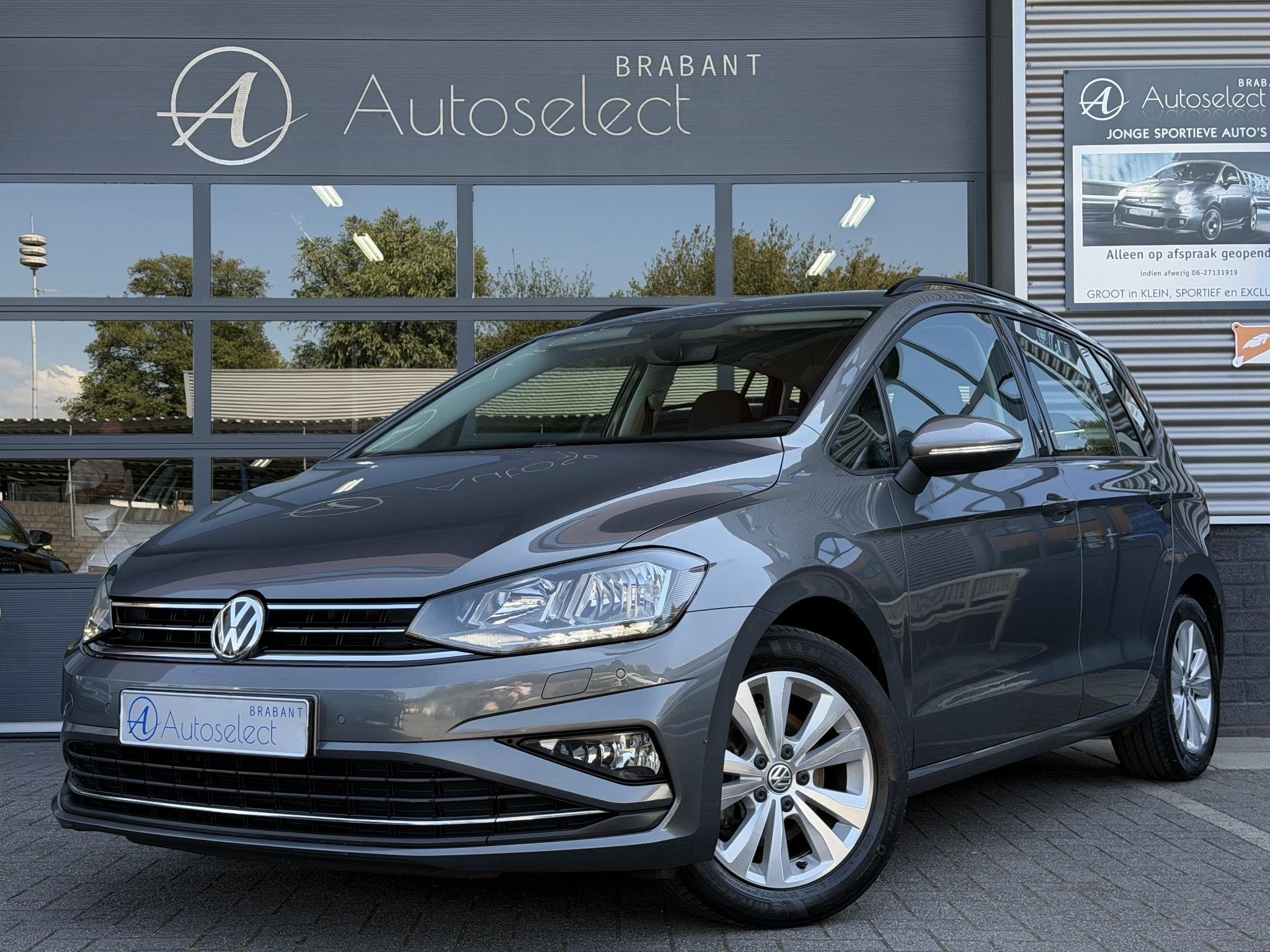 Volkswagen Golf Sportsvan 1.5 TSI ACT Highline Navi | Camera, Stof, 4 cilinders, 700 kg, Golf Sportsvan