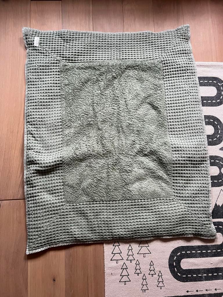 Koeka Boxkleed - Groen wafelstof met zachte teddy, Ophalen of Verzenden, Gebruikt, Vierkant, Boxkleed