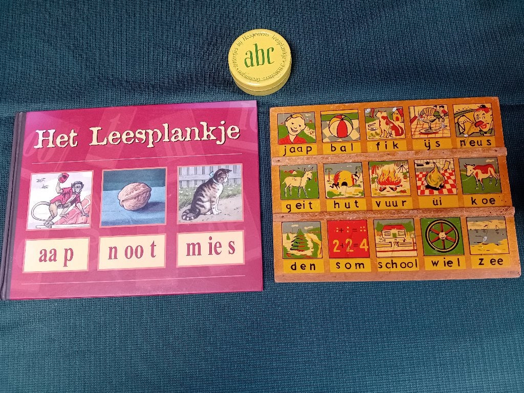 Leesplankje., Ophalen of Verzenden