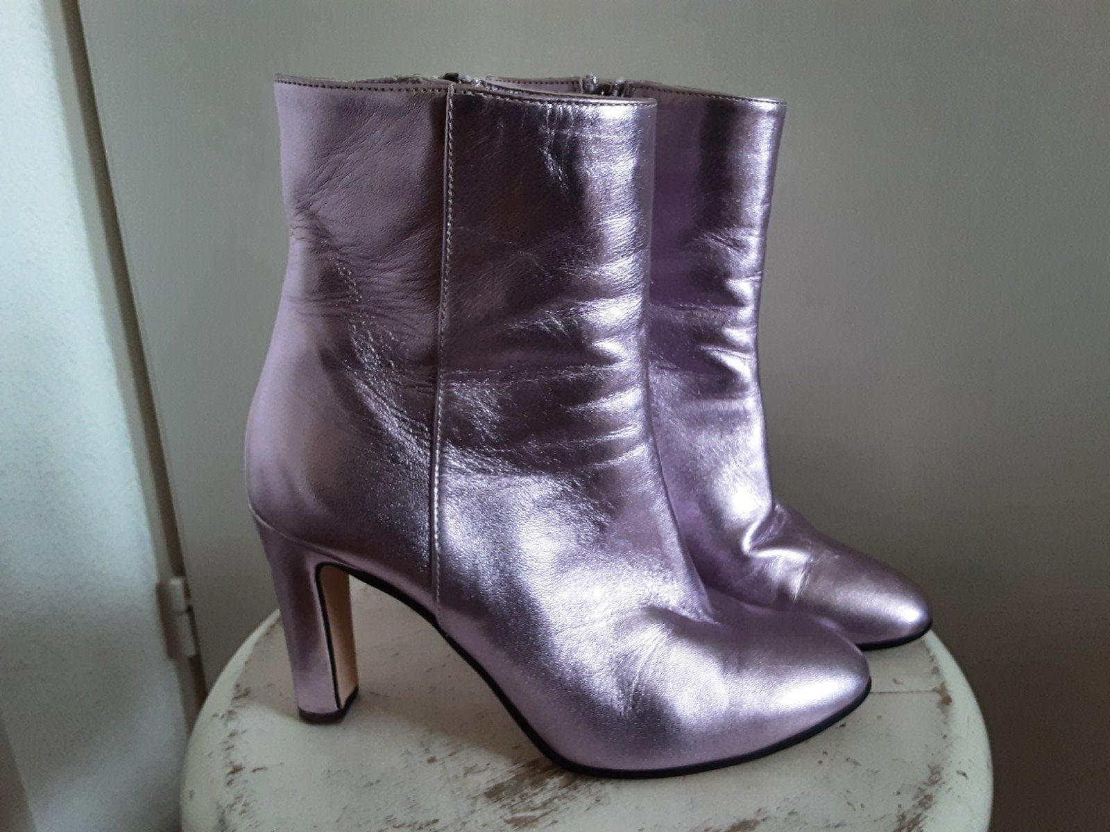 LINA LOCCHI laarsjes maat 36 lila metallic, Overige kleuren, Lina Locchi, Lage of Enkellaarzen, Ophalen of Verzenden