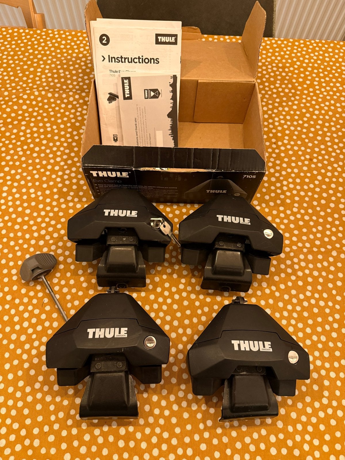 Thule 7105 Evo Clamp met Thule Kit 5047 (Seat Ibiza 2017+), Ophalen, Gebruikt