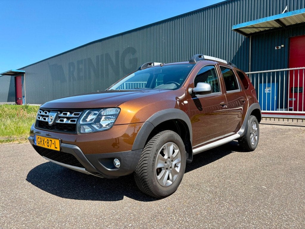 Dacia DUSTER 1.2 TCe 4x2 Prestige NWE. APK 27-05-2027 AIRCO, Auto's, Voorwielaandrijving, Euro 5, 125 pk, Gebruikt