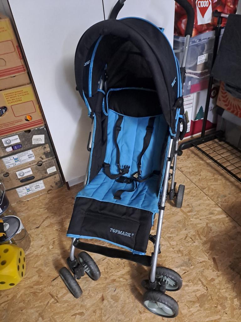 Topmark buggy, blauw/zwart, met zonnekap, Ophalen, Gebruikt, Overige merken, Verstelbare rugleuning
