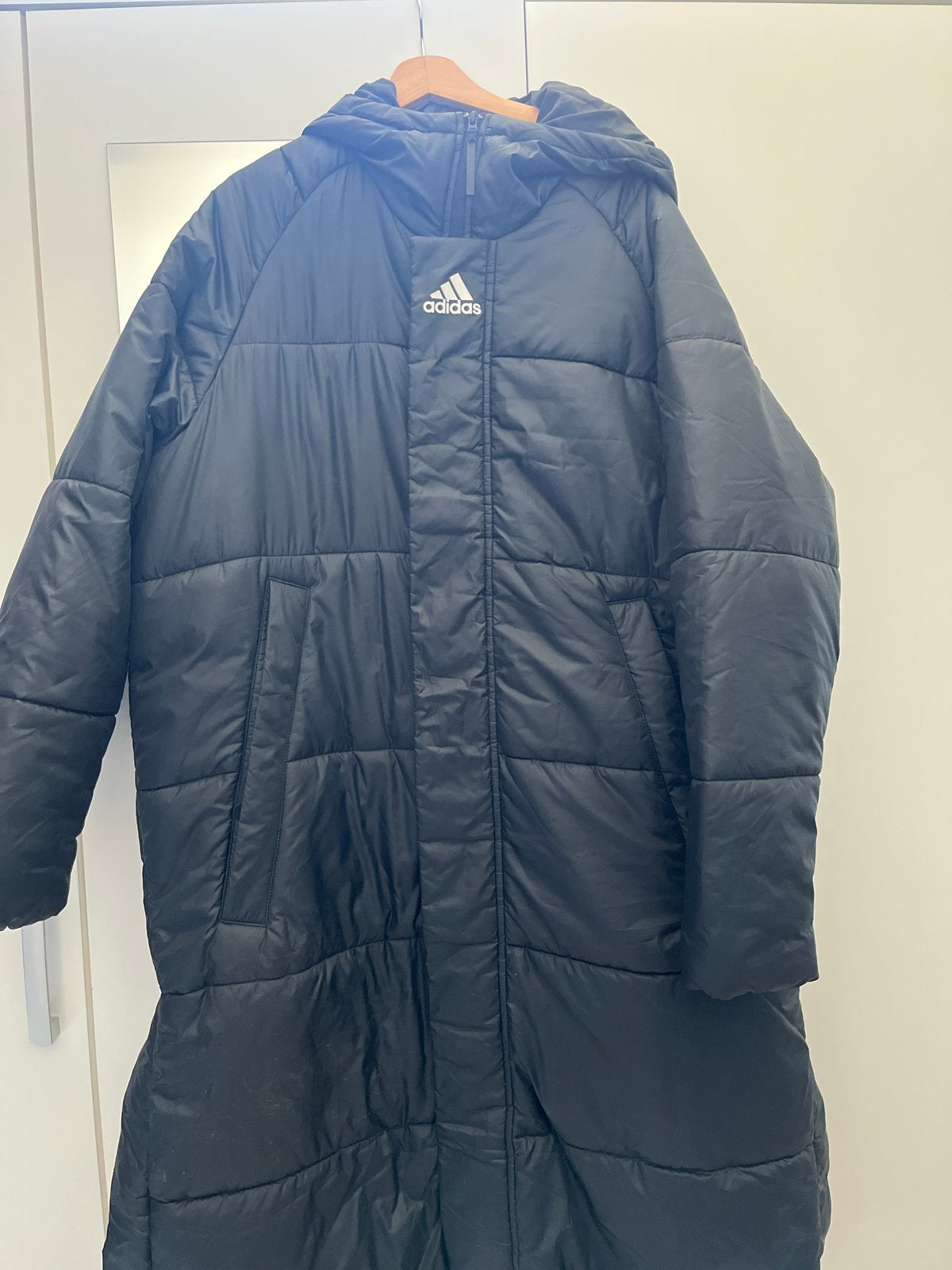 Adidas lange puffer jas - Zwart - Maat XL, Ophalen of Verzenden, Zo goed als nieuw, Maat 46/48 (XL) of groter, Zwart