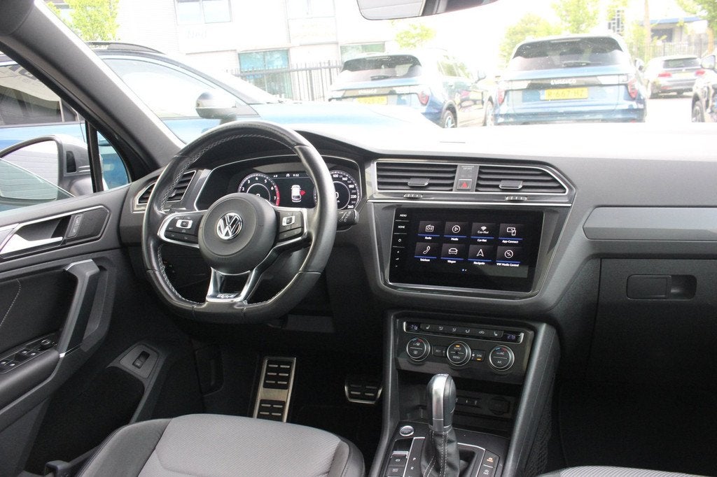 Volkswagen Tiguan 1.4 TSI ACT Highline R-Line | Trekhaak |, Euro 6, 4 cilinders, 150 pk, Leder en Stof