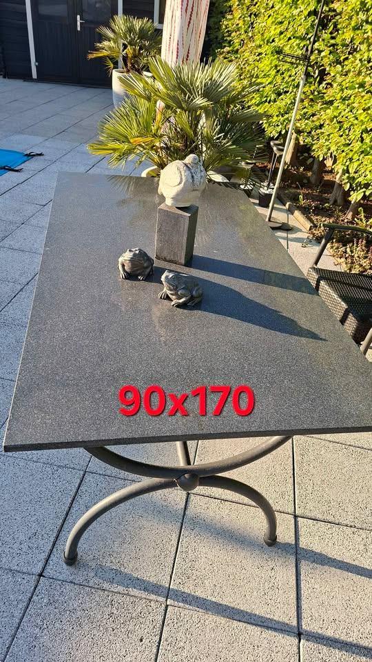 Tuintafel met echt granieten blad, Tuin en Terras, Tuintafels, Ophalen, Gebruikt, Rechthoekig, Overige materialen
