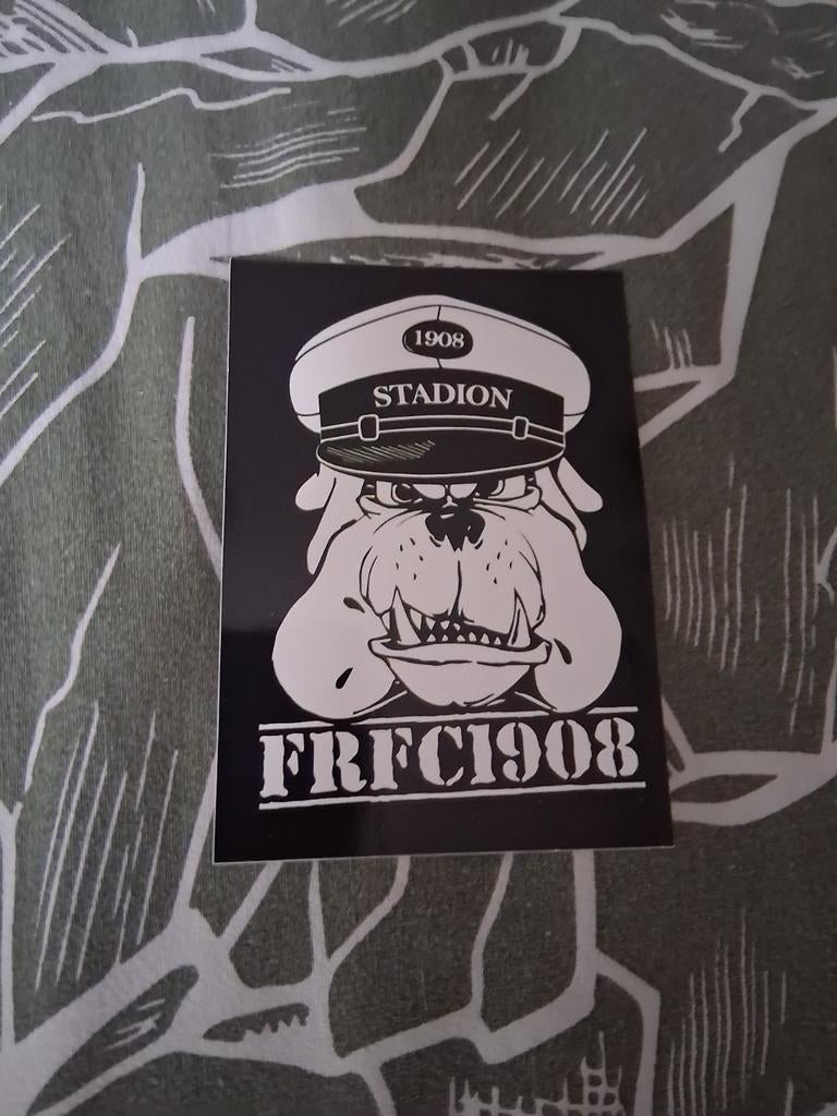 Bulldog sticker frfc1908, Ophalen of Verzenden, Zo goed als nieuw, Sport