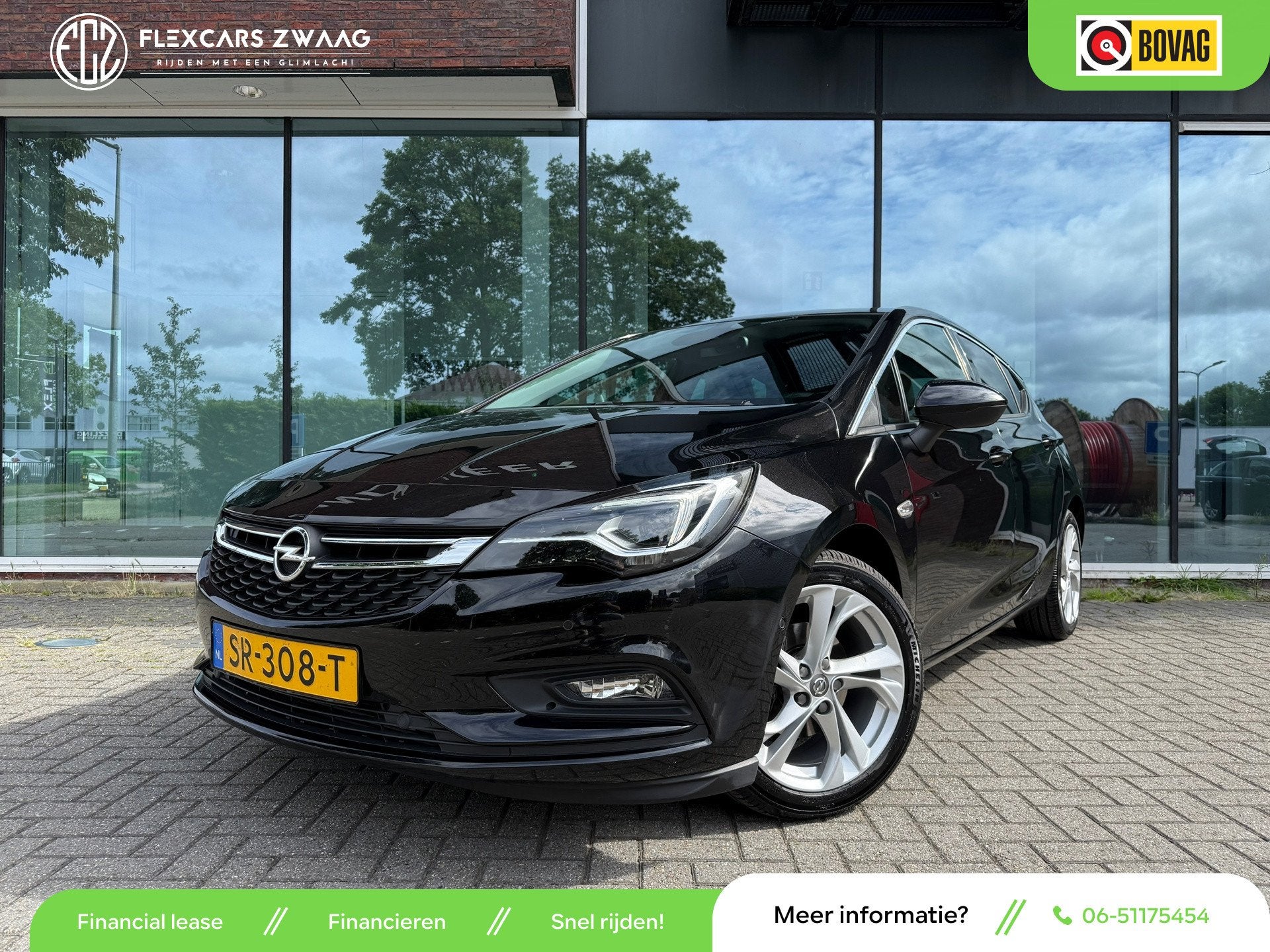 Opel Astra 1.4 Turbo 150pk Innovation - Navi - LED - Parkeer, Gebruikt, 4 cilinders, 150 pk, Zwart