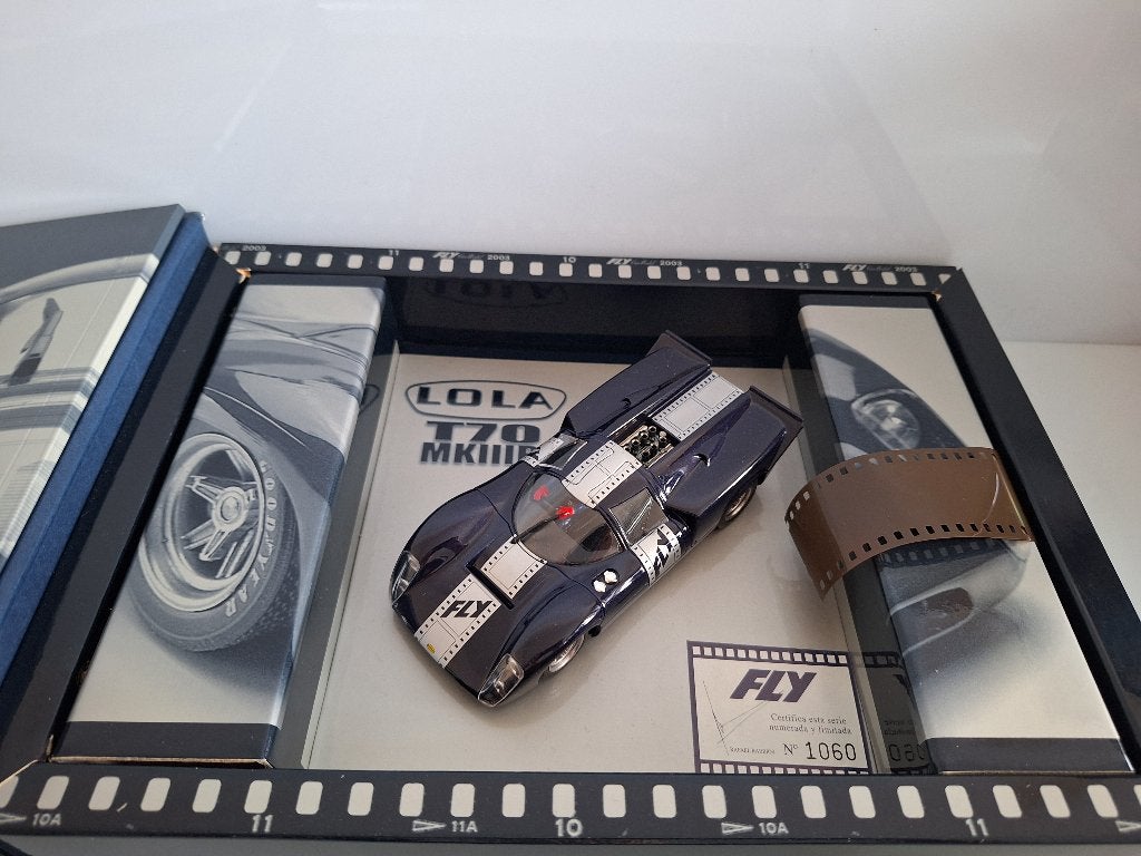 Fly Lola T70 Mk3b 2003 Special Edition Film Set Ref Nr S31, Overige merken, Racebaan, Fly, Nieuw