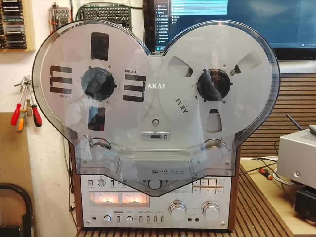 Akai GX-636 Bandrecorder met stofkap, Ophalen of Verzenden, Bandrecorder, Met banden