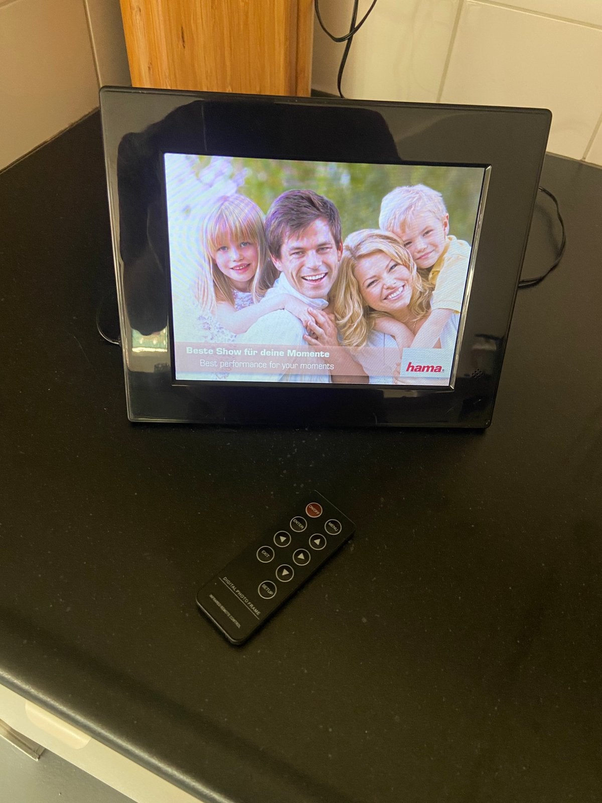 Hama Digitale Fotolijst inclusief afstandsbediening, Audio, Tv en Foto, Ophalen, Zo goed als nieuw, Afstandsbediening