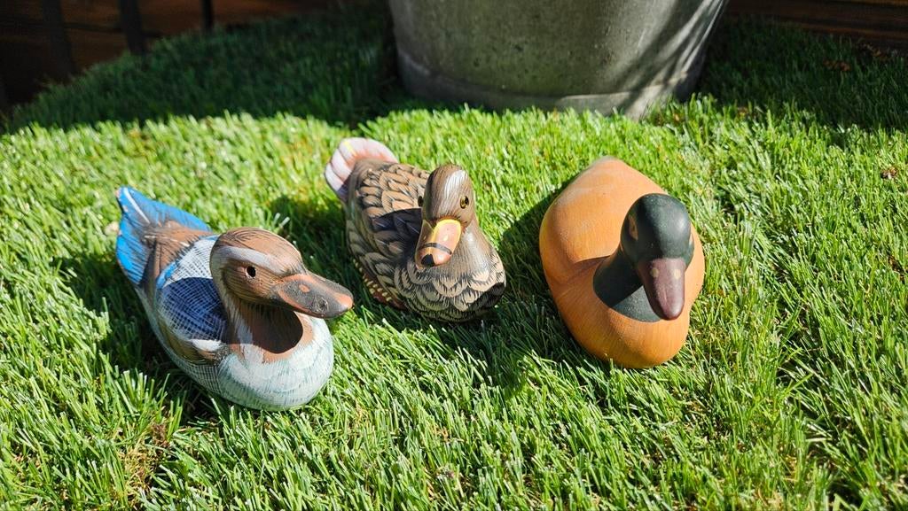 Set van 3 decoratieve keramische eendenbeeldjes, Tuin en Terras, Tuinbeelden, Ophalen, Gebruikt, Overige materialen, Dierenbeeld