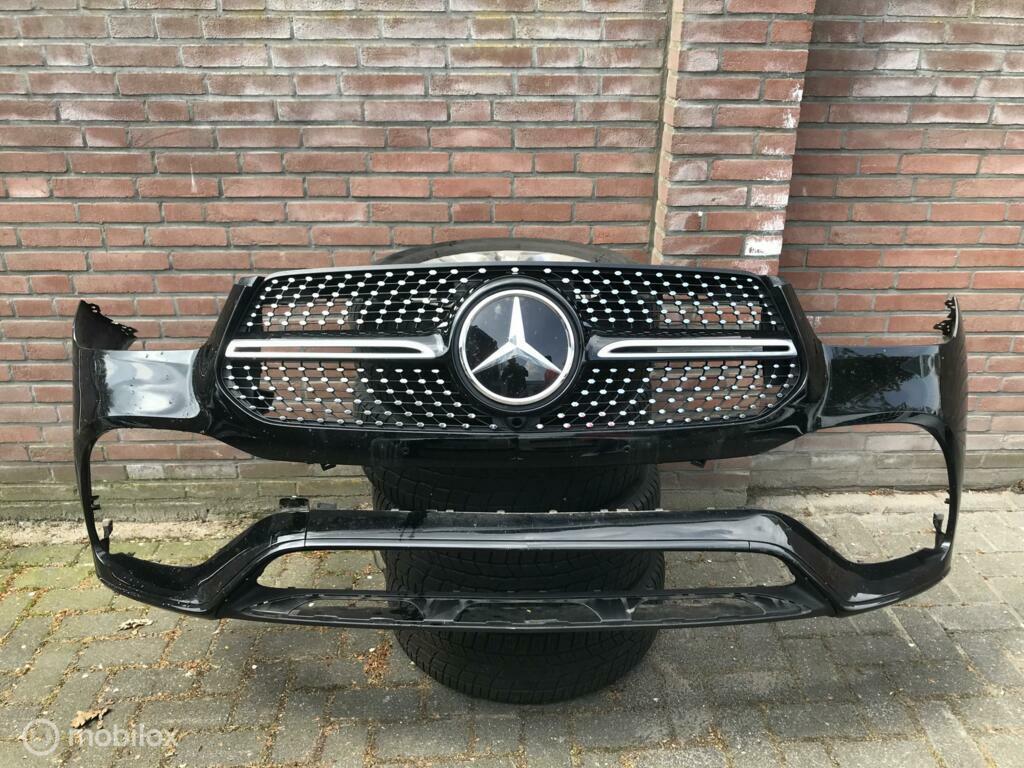 Mercedes GLE V167 Bumper Diamont Grille Distronic AMG ///, Gebruikt, Voor, Mercedes-Benz, Ophalen of Verzenden