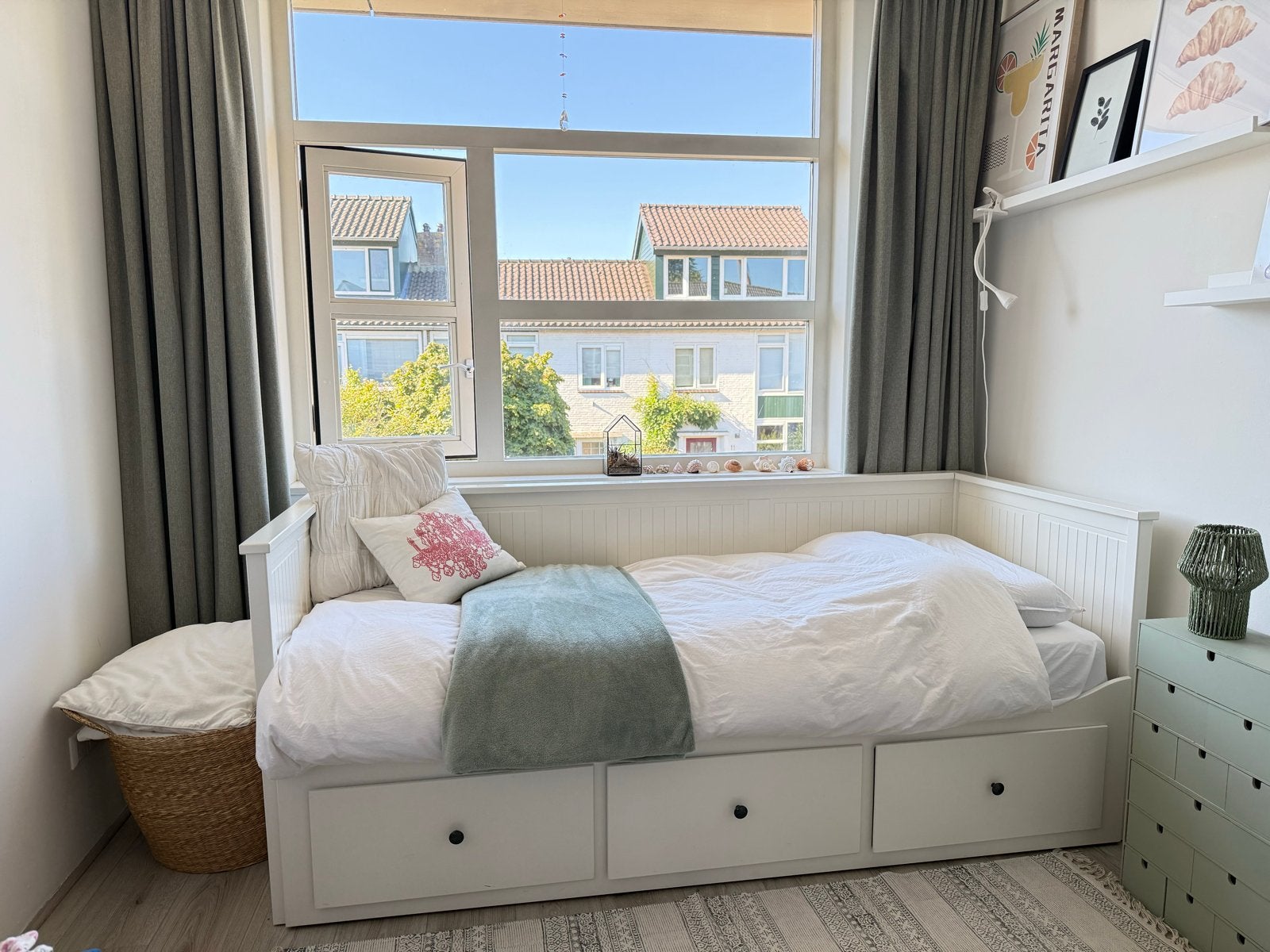 IKEA Hemnes Bedbank met Vesteröy Matras (80x200 cm), Huis en Inrichting, Slaapkamer | Bedden, Ophalen, Gebruikt, Eenpersoons, Wit