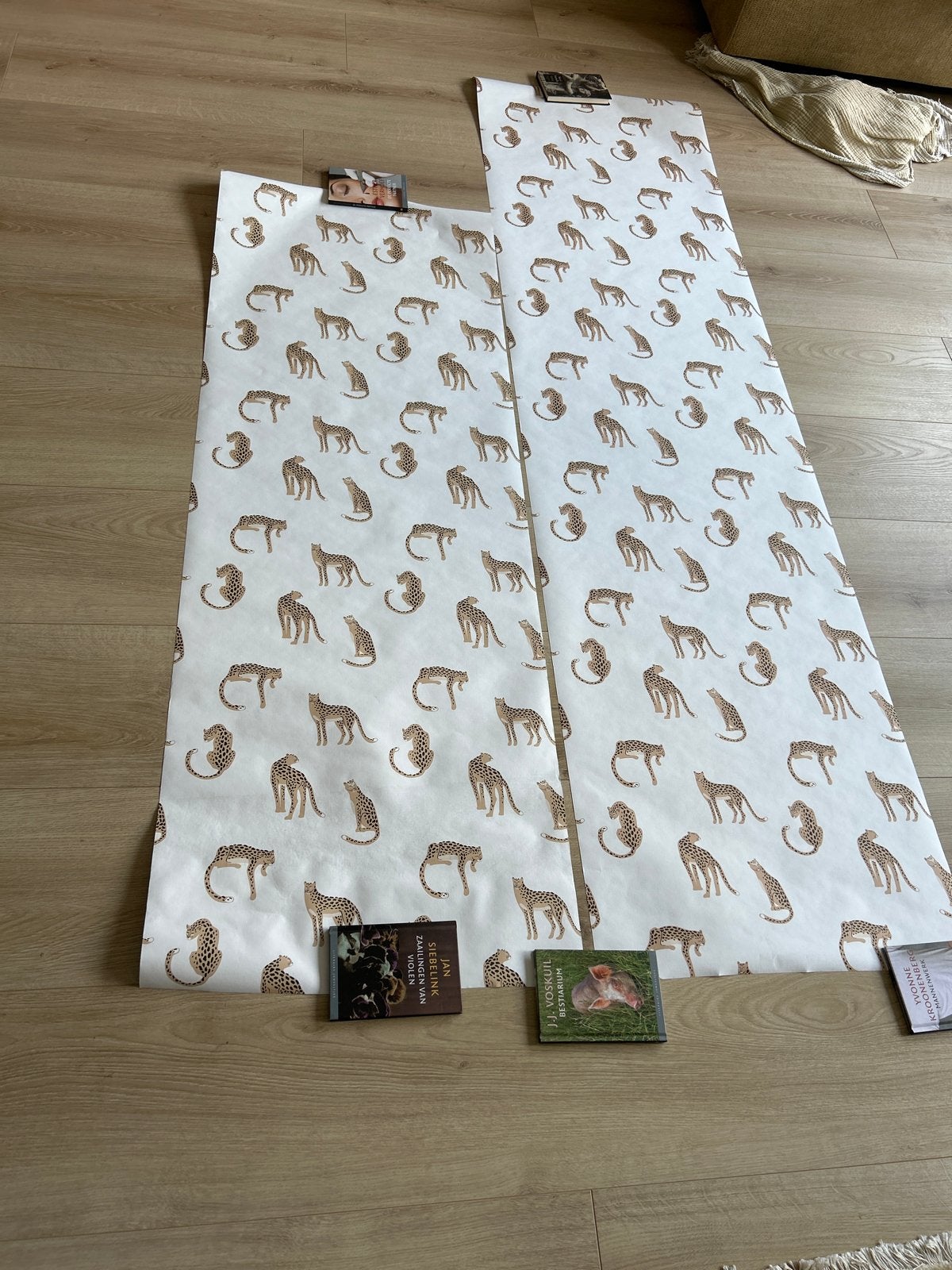 Behang met luipaardprint - Nieuw en ongebruikt, Overige merken, Wit, Modern, Ophalen of Verzenden