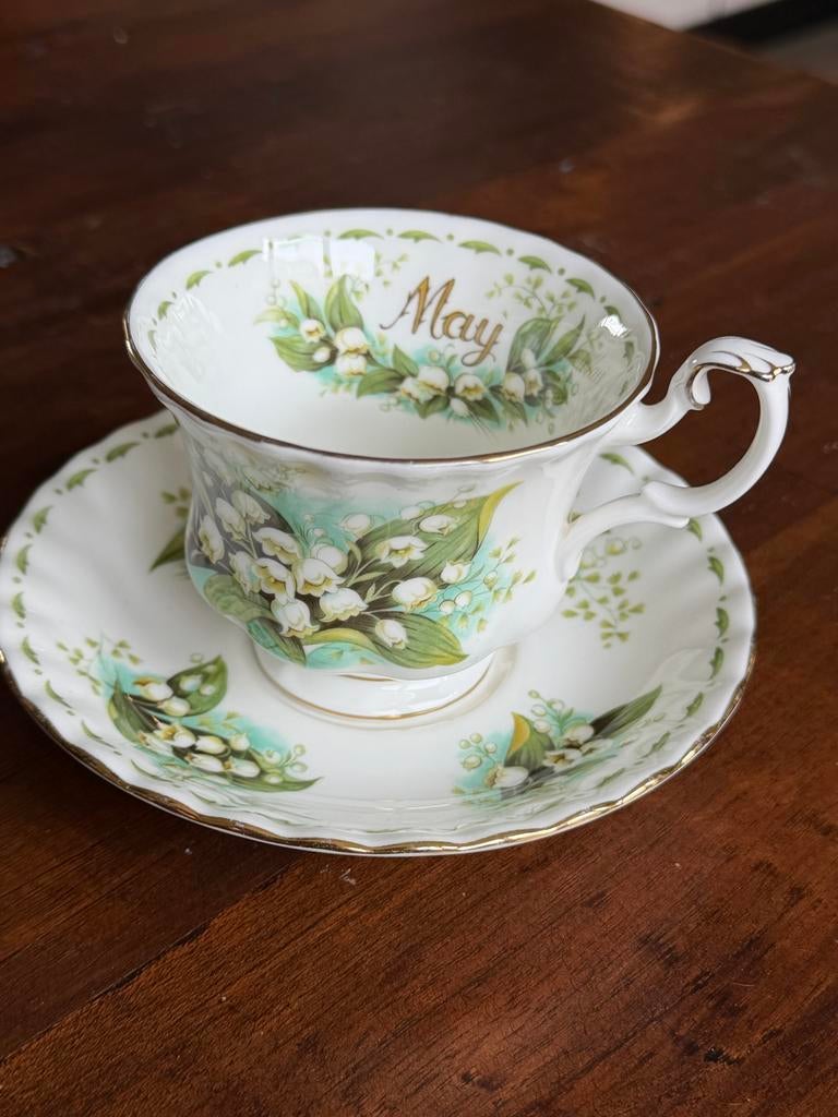 Vintage Kop en Schotel 'May' - Lelietjes-van-dalen, Ophalen of Verzenden, Zo goed als nieuw, Overige stijlen, Kop(pen) en/of Schotel(s)