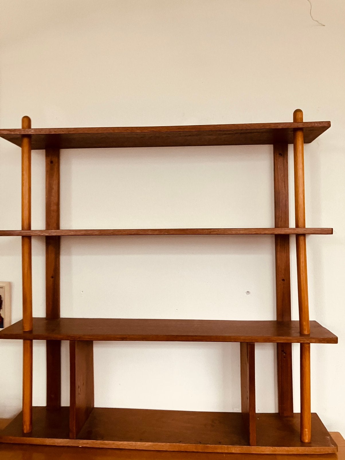Vintage teakhouten stokken kast. Wandrek, Ophalen of Verzenden, Zo goed als nieuw, Minder dan 150 cm, Minder dan 100 cm