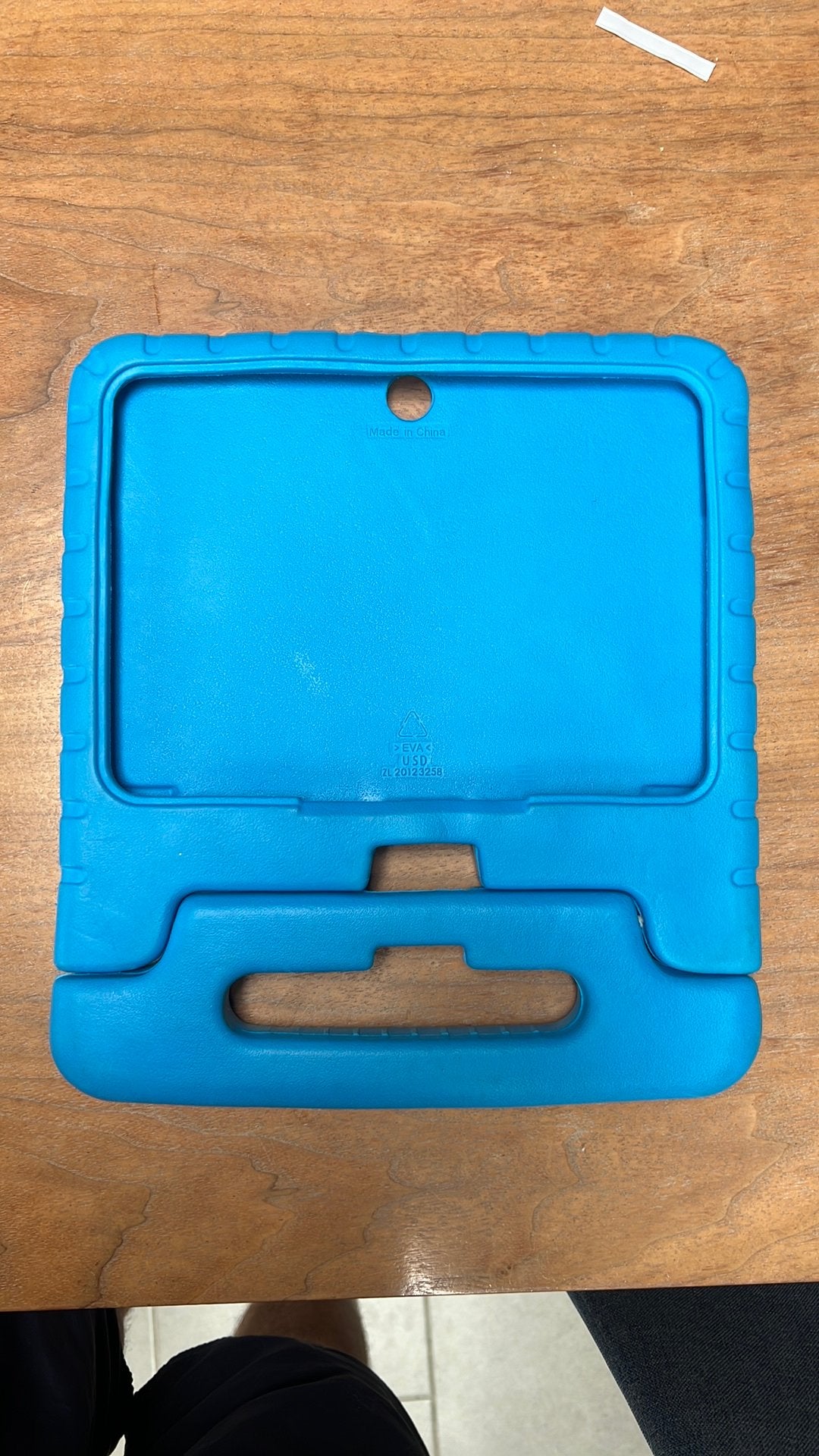 Blauwe 10” tablet hoes met standaard voor kinderen, Ophalen, Gebruikt, 7 inch of minder, Bescherming voor- en achterkant