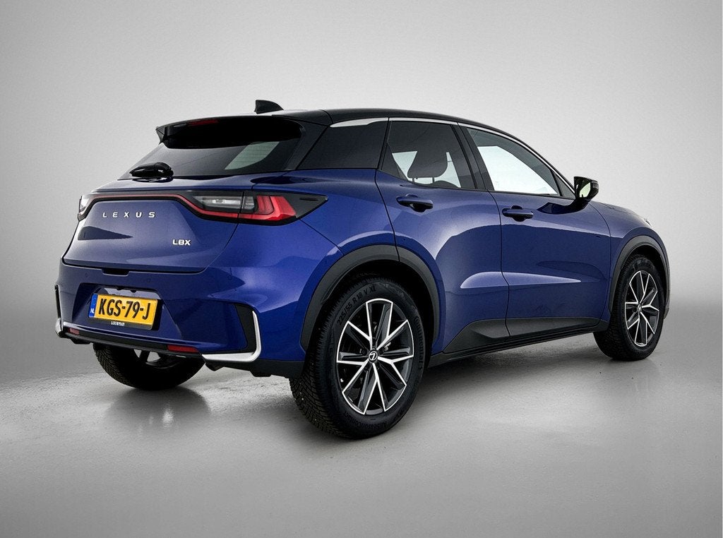 Lexus LBX Cool 2WD | Apple CarPlay / Android Auto (Navigatie, Auto's, Lexus, 12 maanden, Gebruikt, Blauw, 1490 cc
