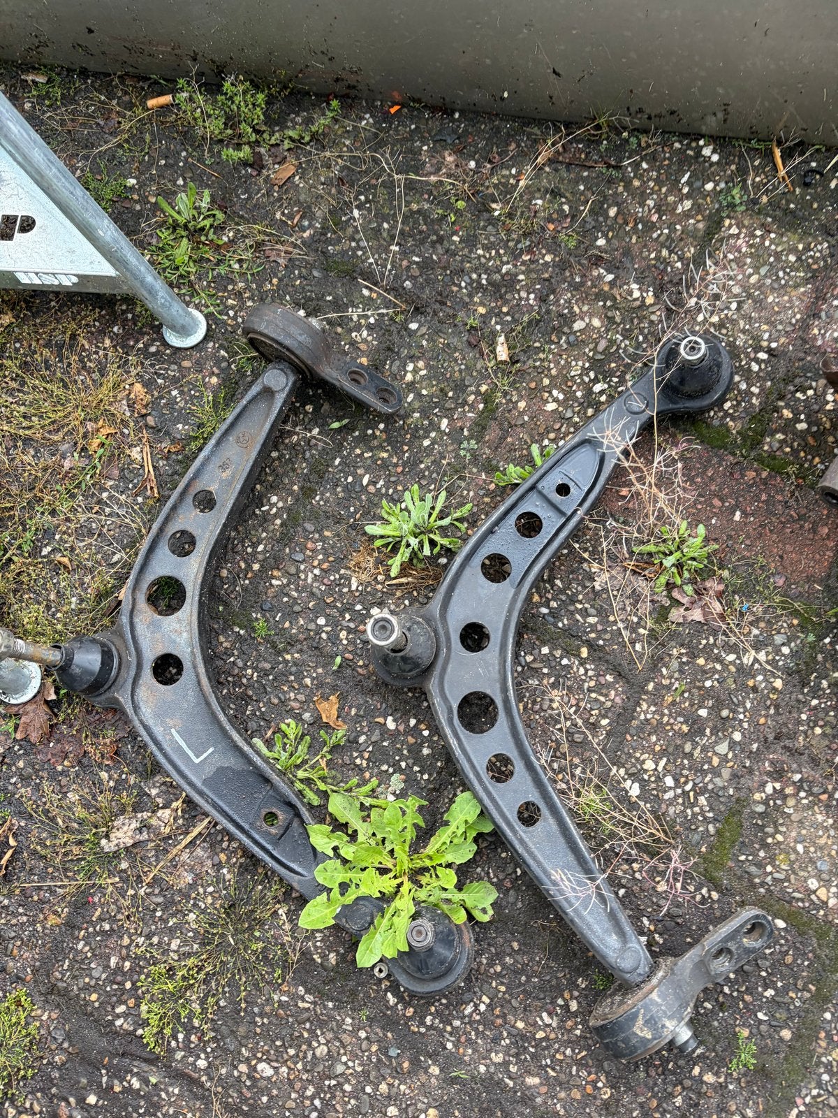 Draagarmen voor BMW 325i E30 - Gebruikt, Ophalen of Verzenden, Gebruikt, BMW