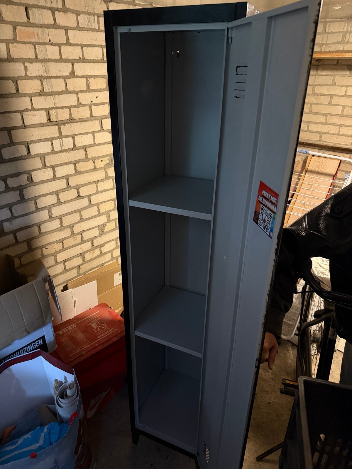 Zwart geverfde lockerkast - opknapper, Huis en Inrichting, Ophalen, Gebruikt