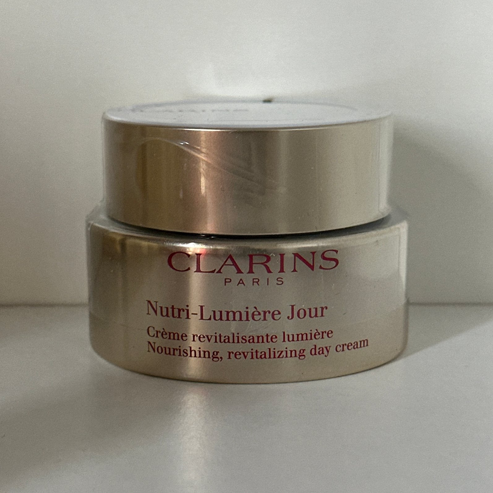 Clarins Nutri-Lumiere Nourishing Revitalizing Day Cream 50ml, Ophalen of Verzenden, Nieuw, Gehele gezicht, Verzorging