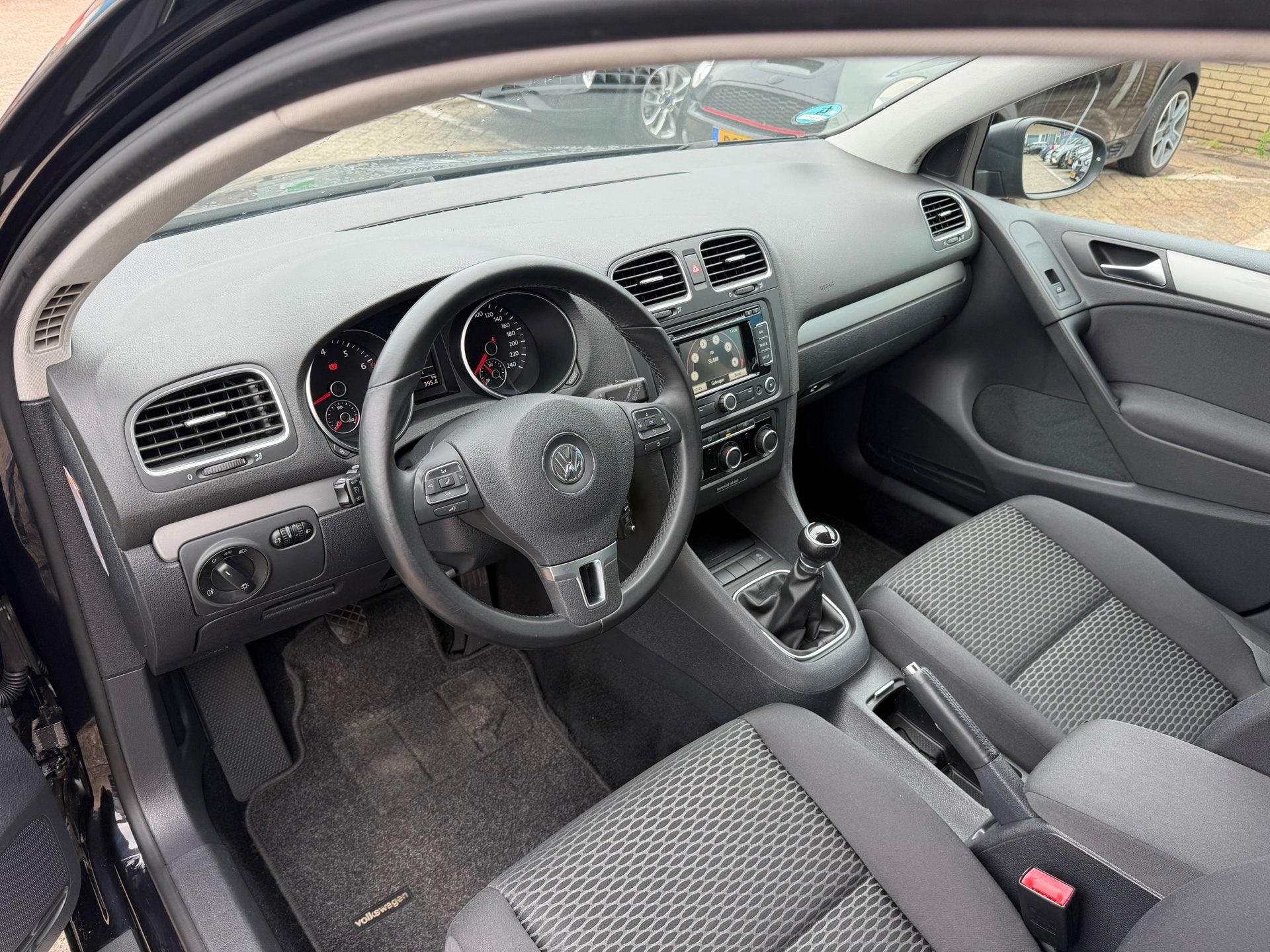 Volkswagen Golf 1.2 TSI Trend Edition BlueMotion|Nieuwe dist, Gebruikt, 4 cilinders, 610 kg, Zwart