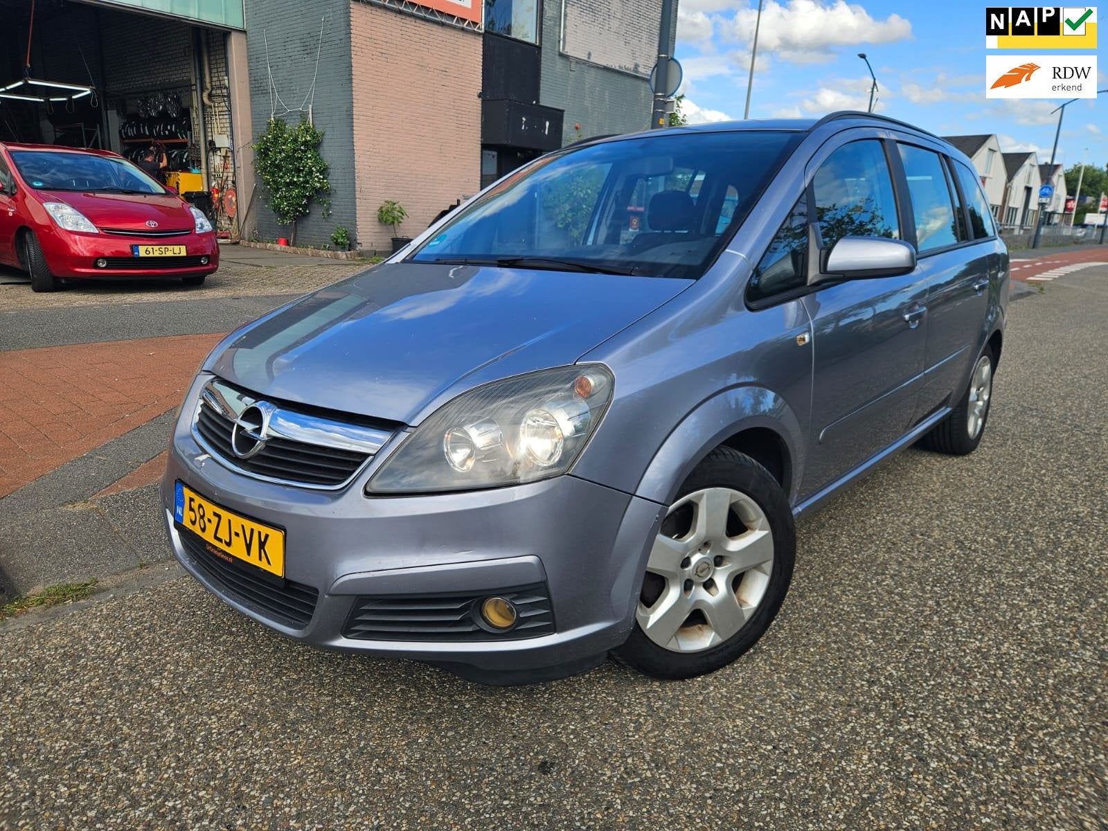 Opel Zafira 1.8 Temptation 7Zitter 1 jaar APK, Auto's, Opel, Gebruikt, 4 cilinders, Origineel Nederlands, Startonderbreker