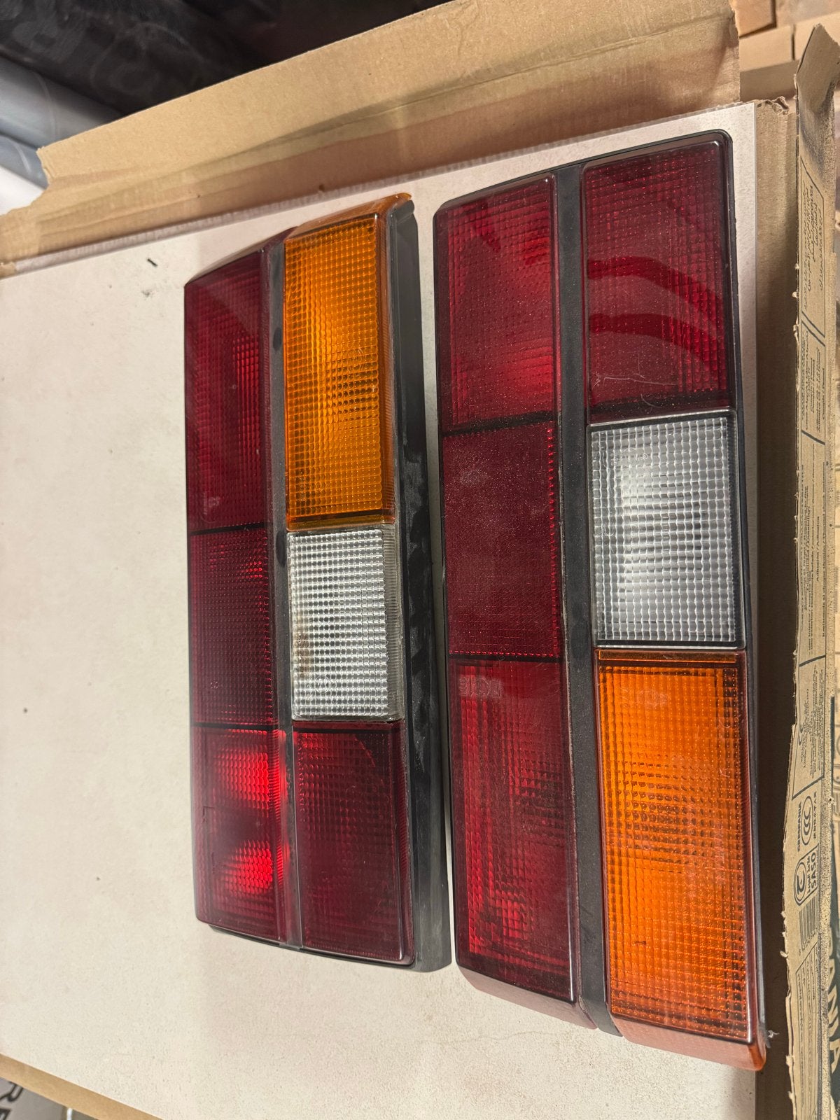 Golf MK1 Achterlichten - 2 Complete Sets (Gebruikt), Auto-onderdelen, Verlichting, Ophalen of Verzenden, Gebruikt, Volkswagen