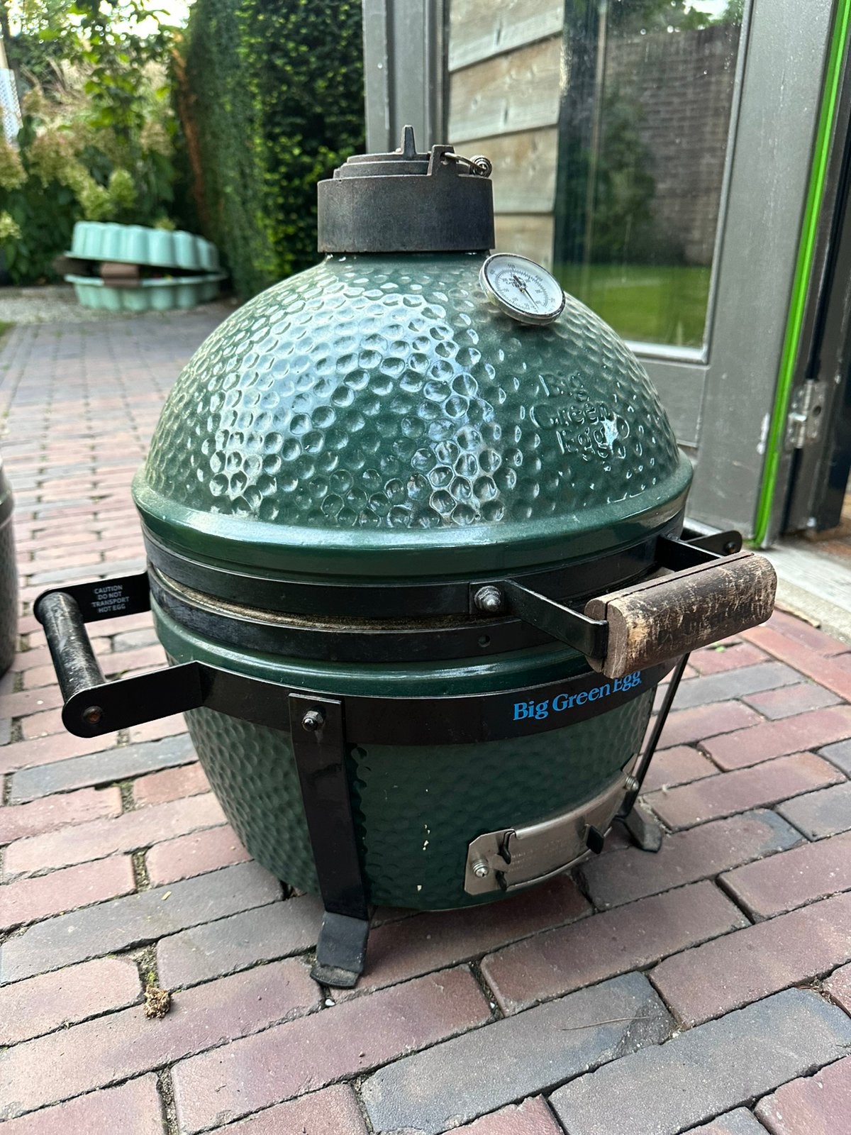 Green Egg MiniMax, Tuin en Terras, Houtskoolbarbecues, Ophalen, Zo goed als nieuw