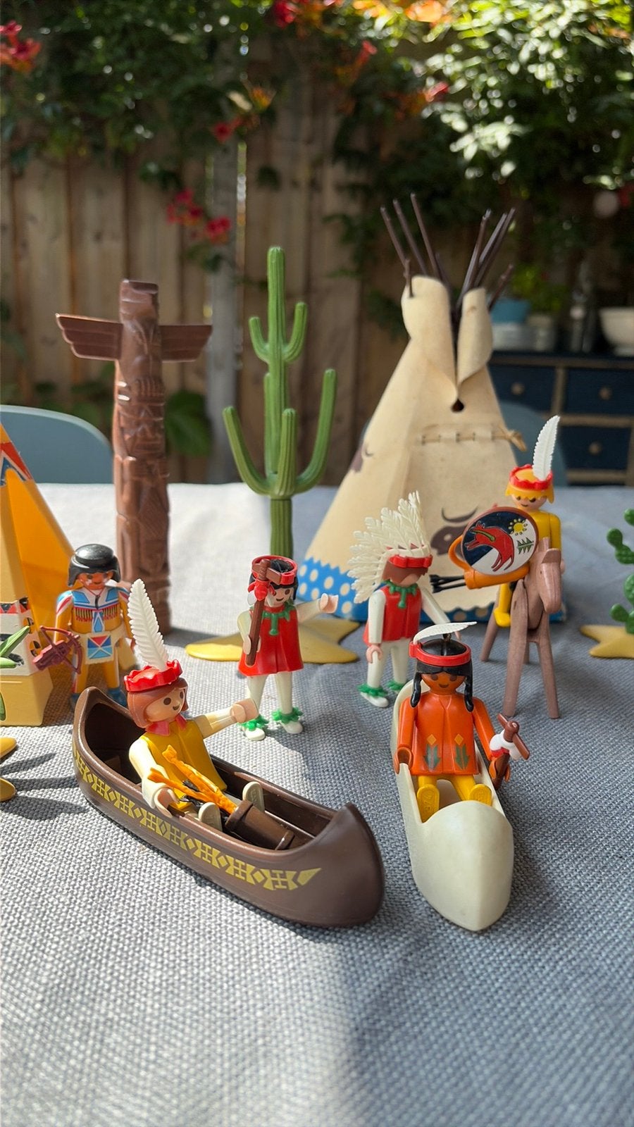 Wigwam  indiaan  totempaal  bootjes, Ophalen, Gebruikt, Losse onderdelen, Figuren