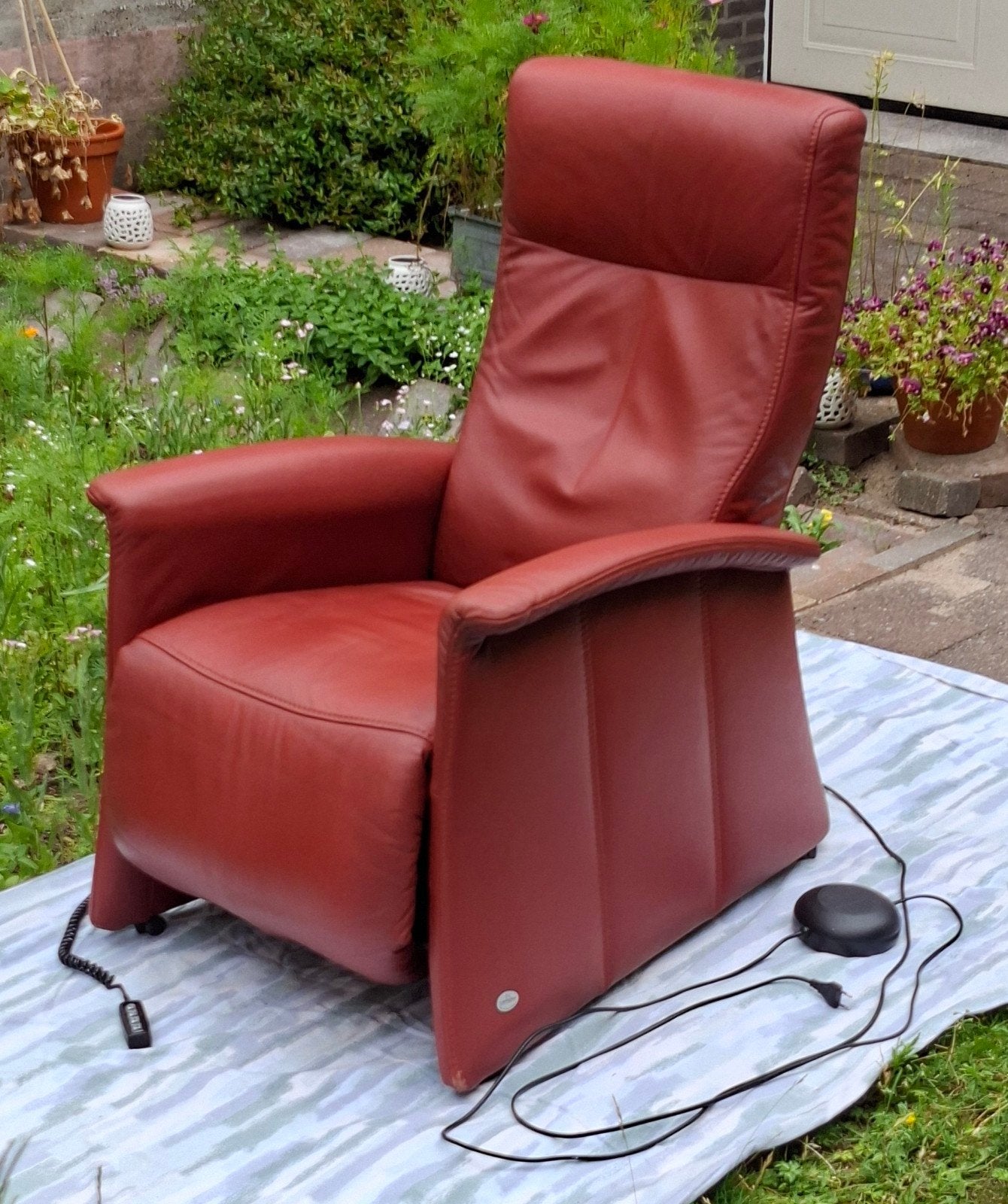 Lederen Relaxfauteuil Himolla met Elektrische Verstelling, Ophalen, Gebruikt, Modern, Comfort, 50 tot 75 cm