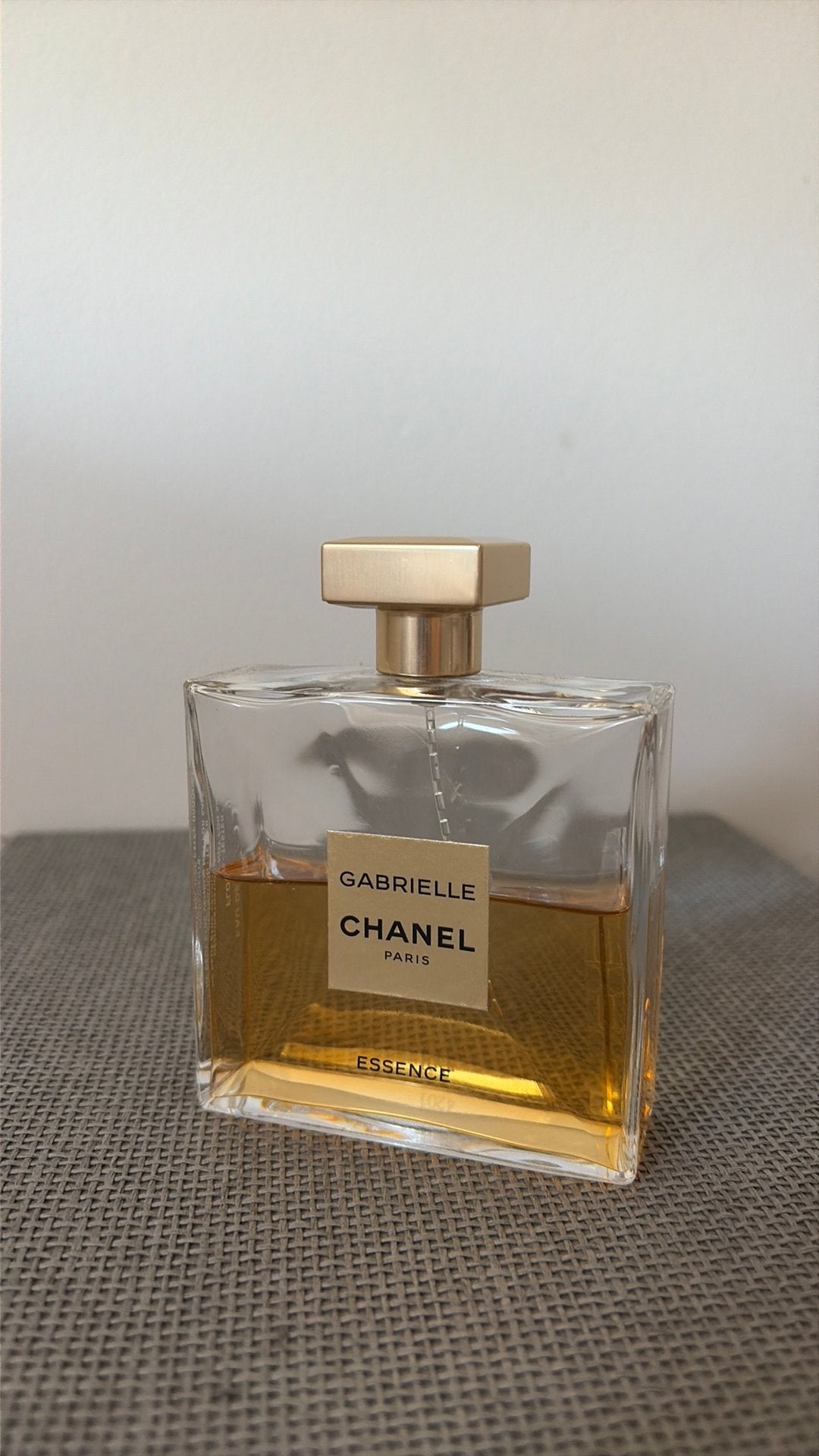 Chanel gabrielle essence, Sieraden, Tassen en Uiterlijk, Uiterlijk | Parfum, Ophalen of Verzenden, Gebruikt