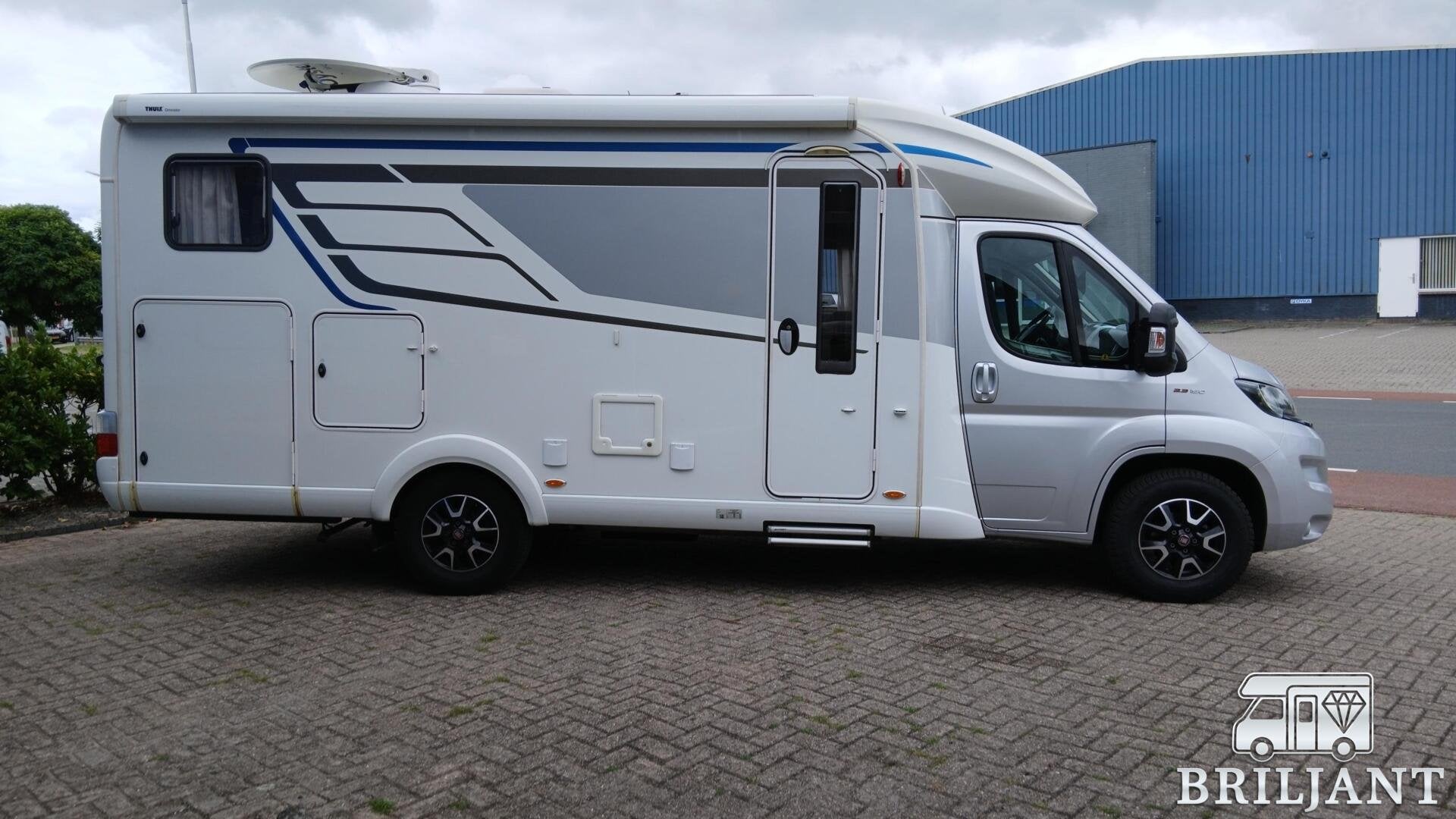 Foto 4 van Fiat Hymer T568 automaat/Enkelebedden/L-zit