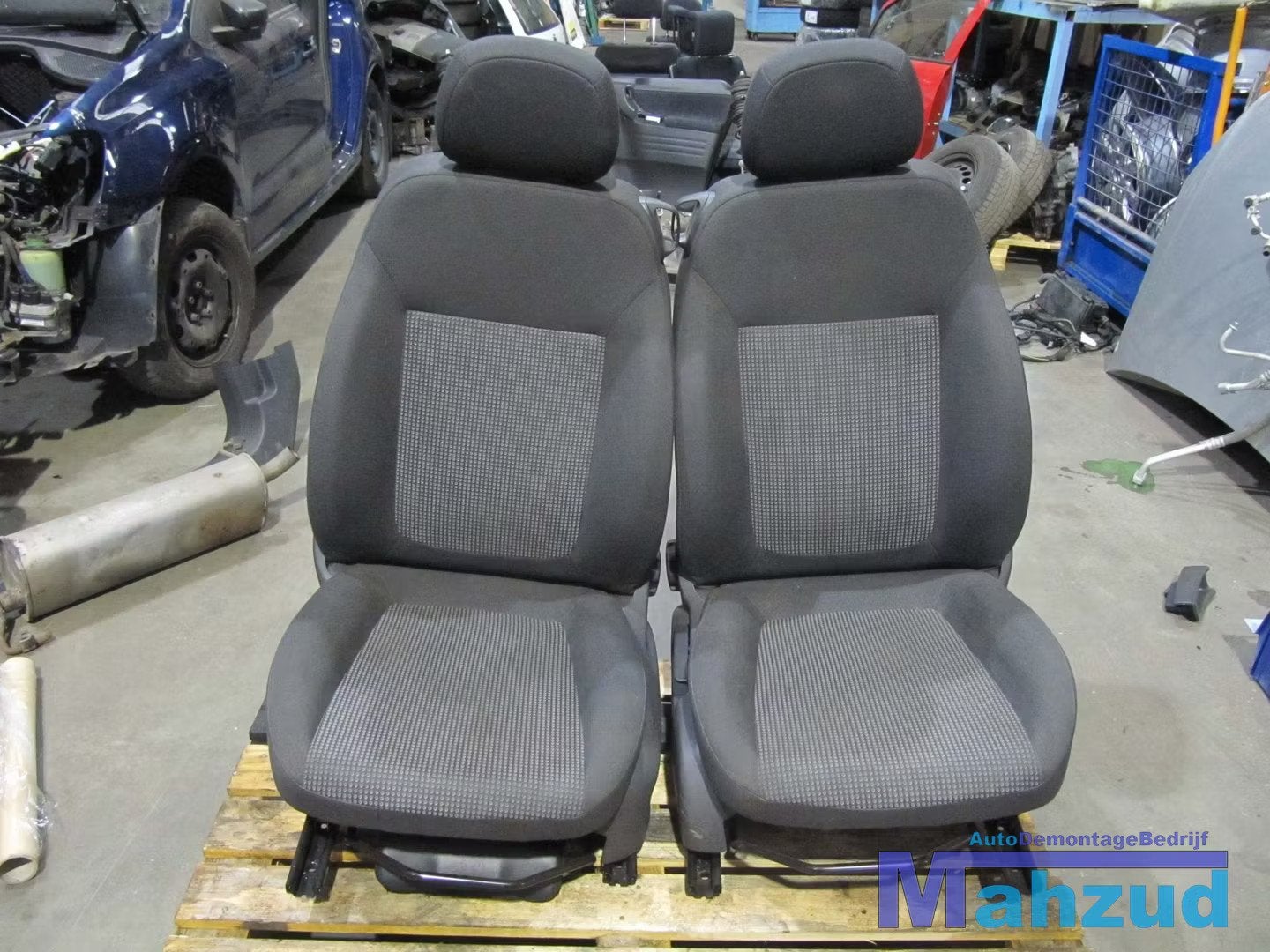 OPEL CORSA D compleet 3 deurs interieur stof zwart, Auto-onderdelen, Gebruikt, Opel Automobile GmbH, Ophalen of Verzenden, Kontakt@opel-infoservice.de