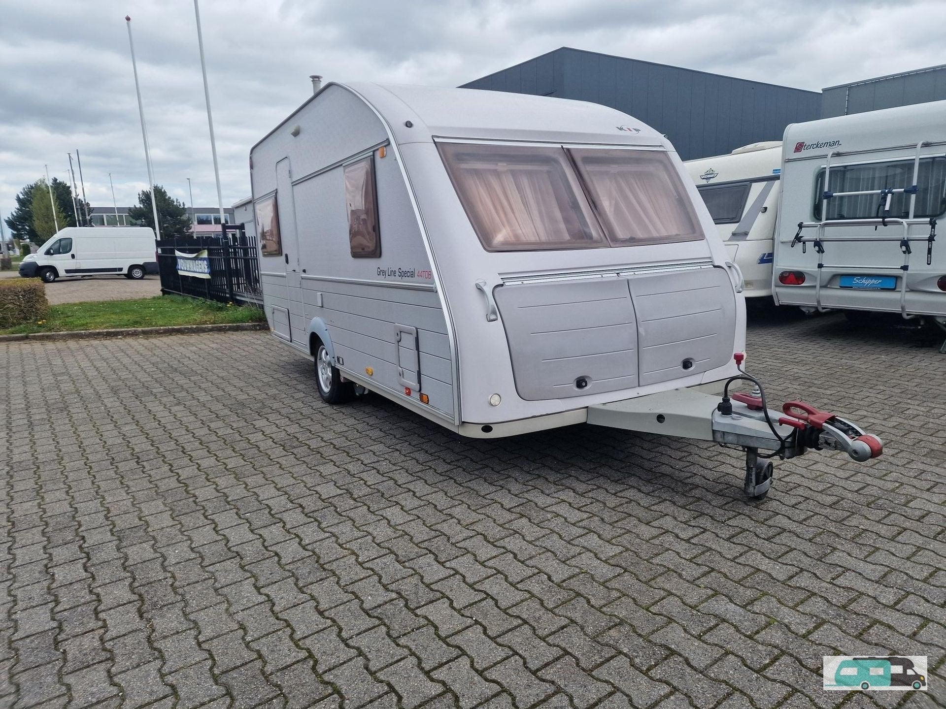 Kip greyline 44 TDB (bj 2004), Kip, Bedrijf, 6 tot 7 meter, Kachel