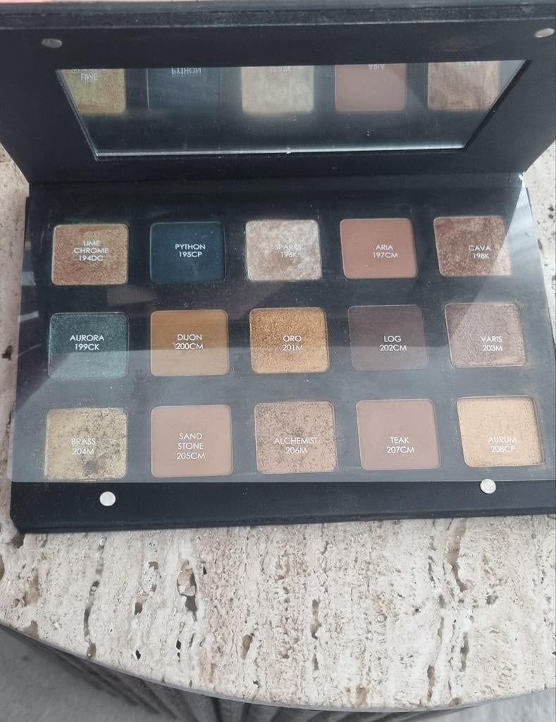 Natasha Denona Gold Palette, Sieraden, Tassen en Uiterlijk, Uiterlijk | Cosmetica en Make-up, Ophalen of Verzenden, Zo goed als nieuw