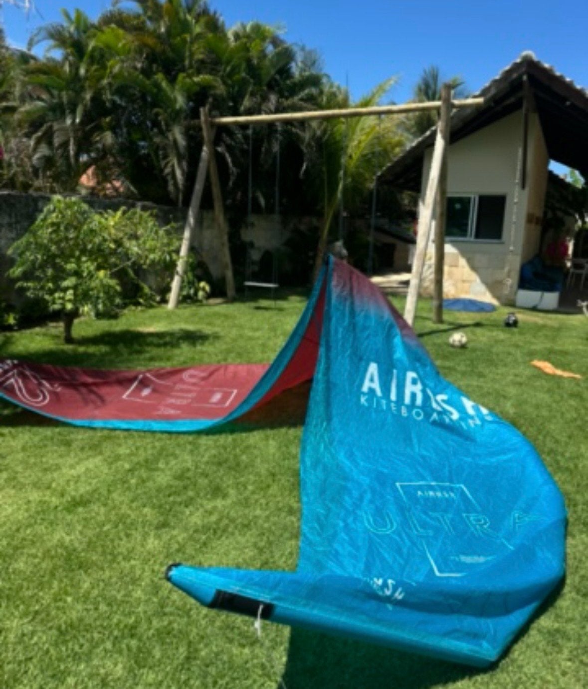 Airush Ultra V4 - 12m Kite - Gebruikt maar in goede staat, Gebruikt, Geen board, Ophalen of Verzenden, Kite