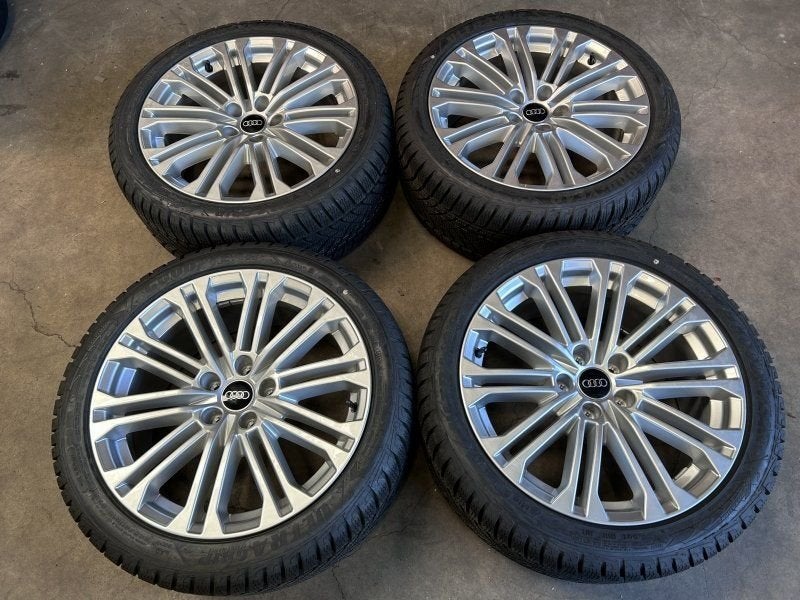 18 inch originele velgen + winterbanden Audi A5 8W0601025EE, 18 inch, 245 mm, -, -