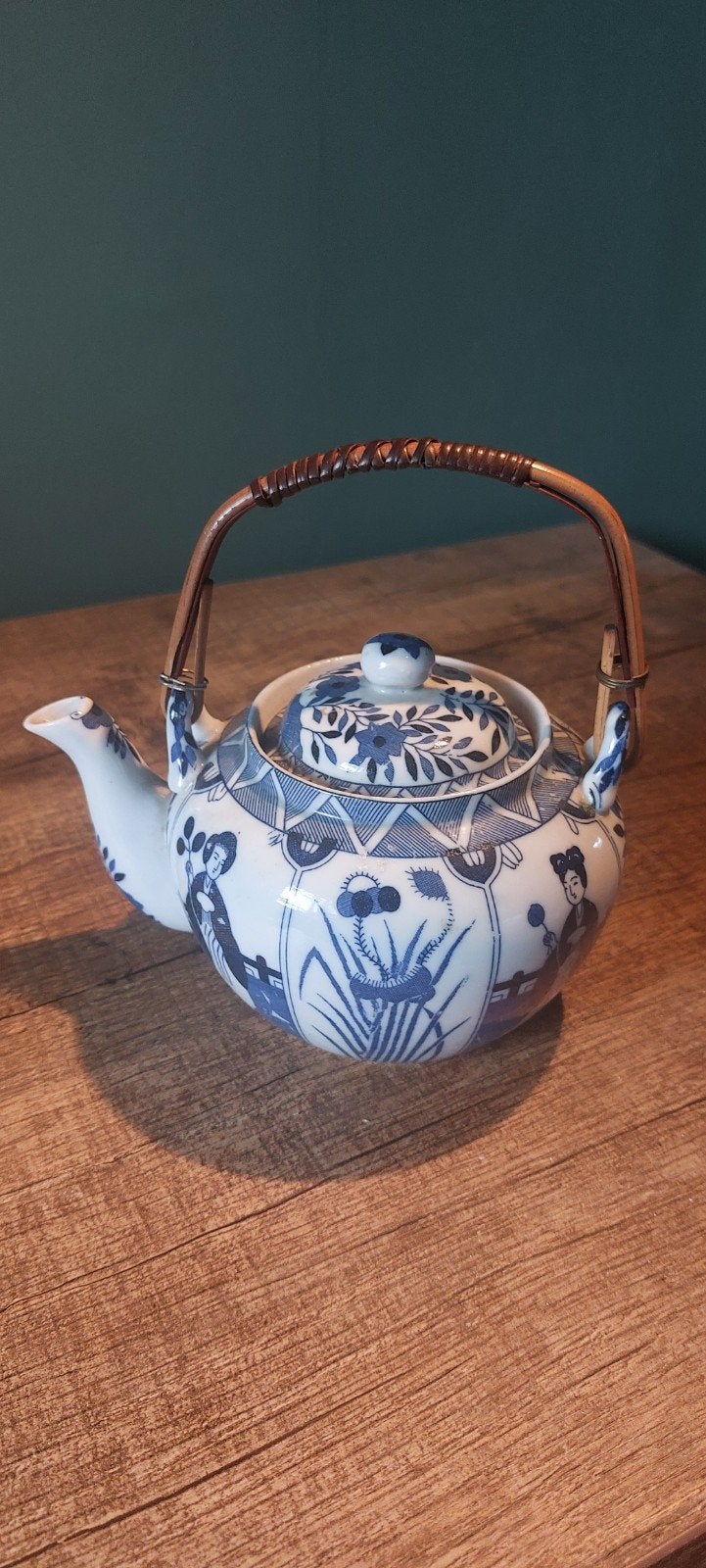 Antieke Chinese theepot met bamboe handvat, Ophalen of Verzenden