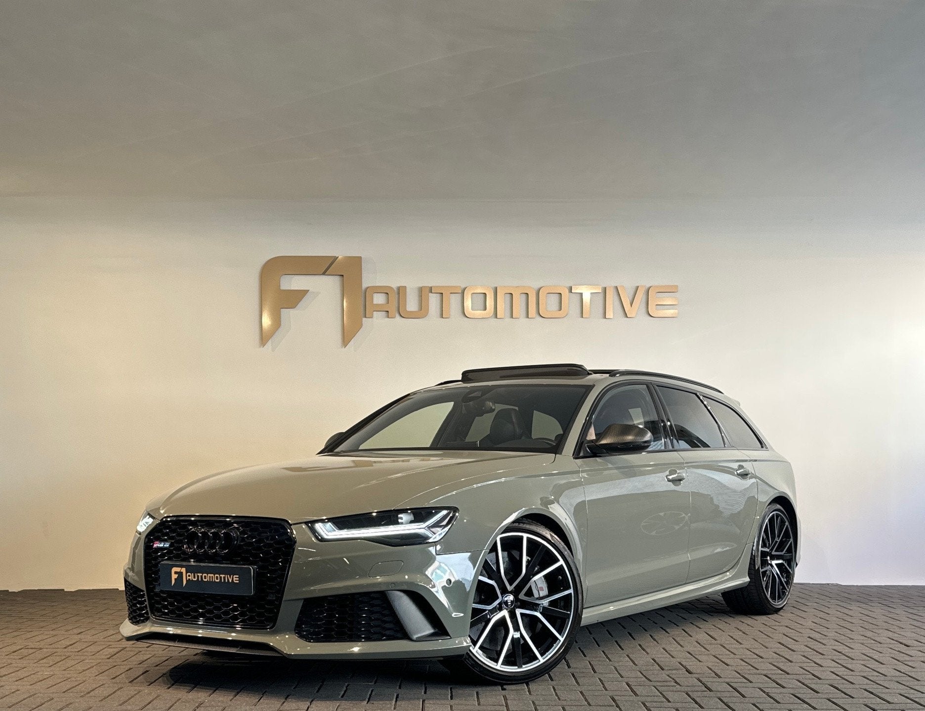 Audi RS6 4.0 TFSI RS 6 quattro performance Pano|Ceramic|Bose, Auto's, Audi, Automaat, 3993 cc, Leder en Alcantara, 5 stoelen