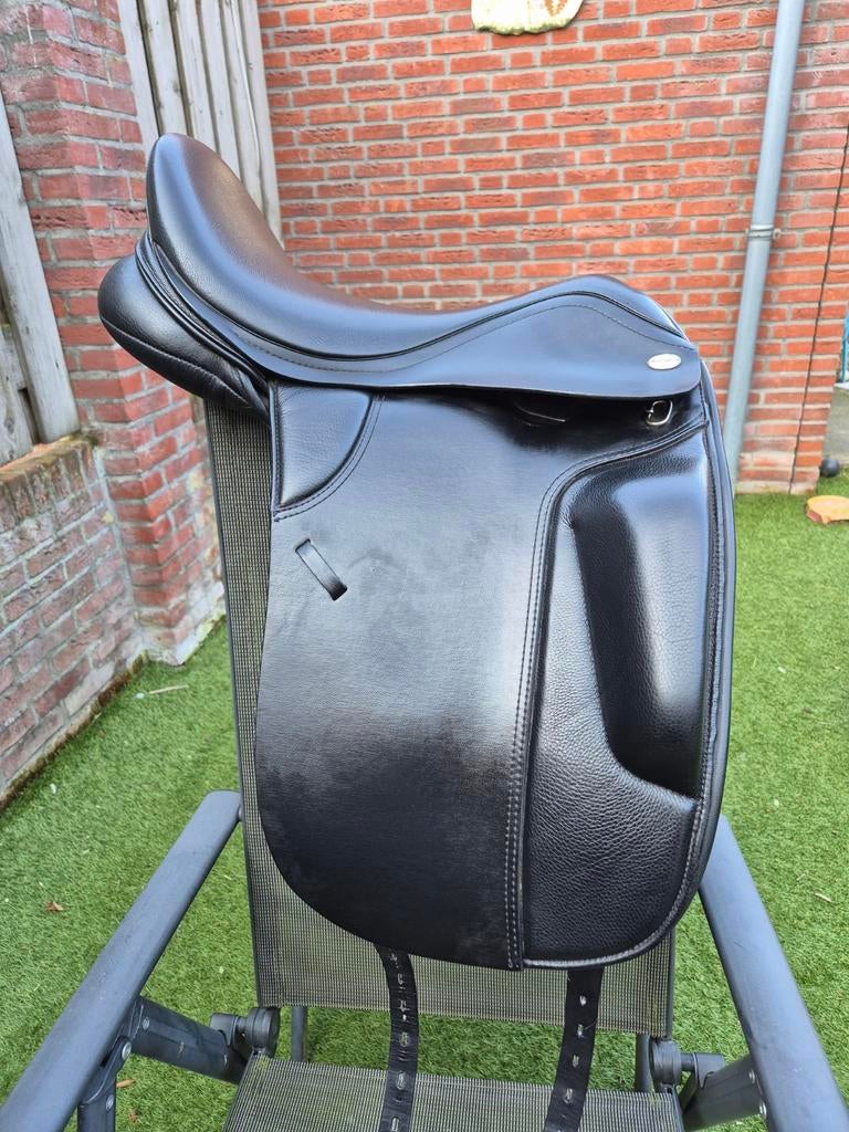 Thorowgood dressuurzadel met serviceblok 17,5 inch, Dieren en Toebehoren, Ophalen, Dressuur