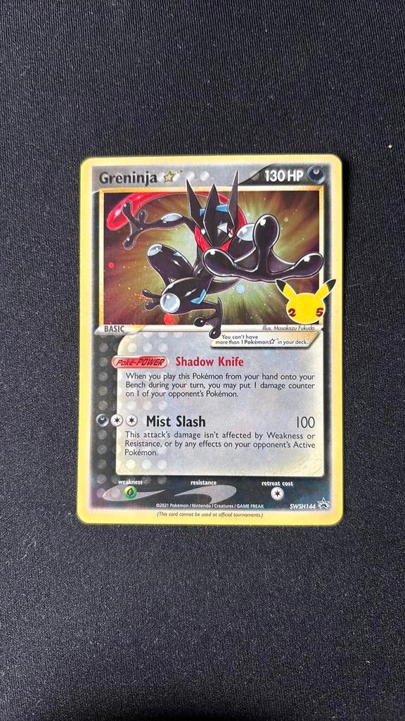 Pokemon Greninja Gold Star 25th Celebration, Ophalen of Verzenden, Zo goed als nieuw