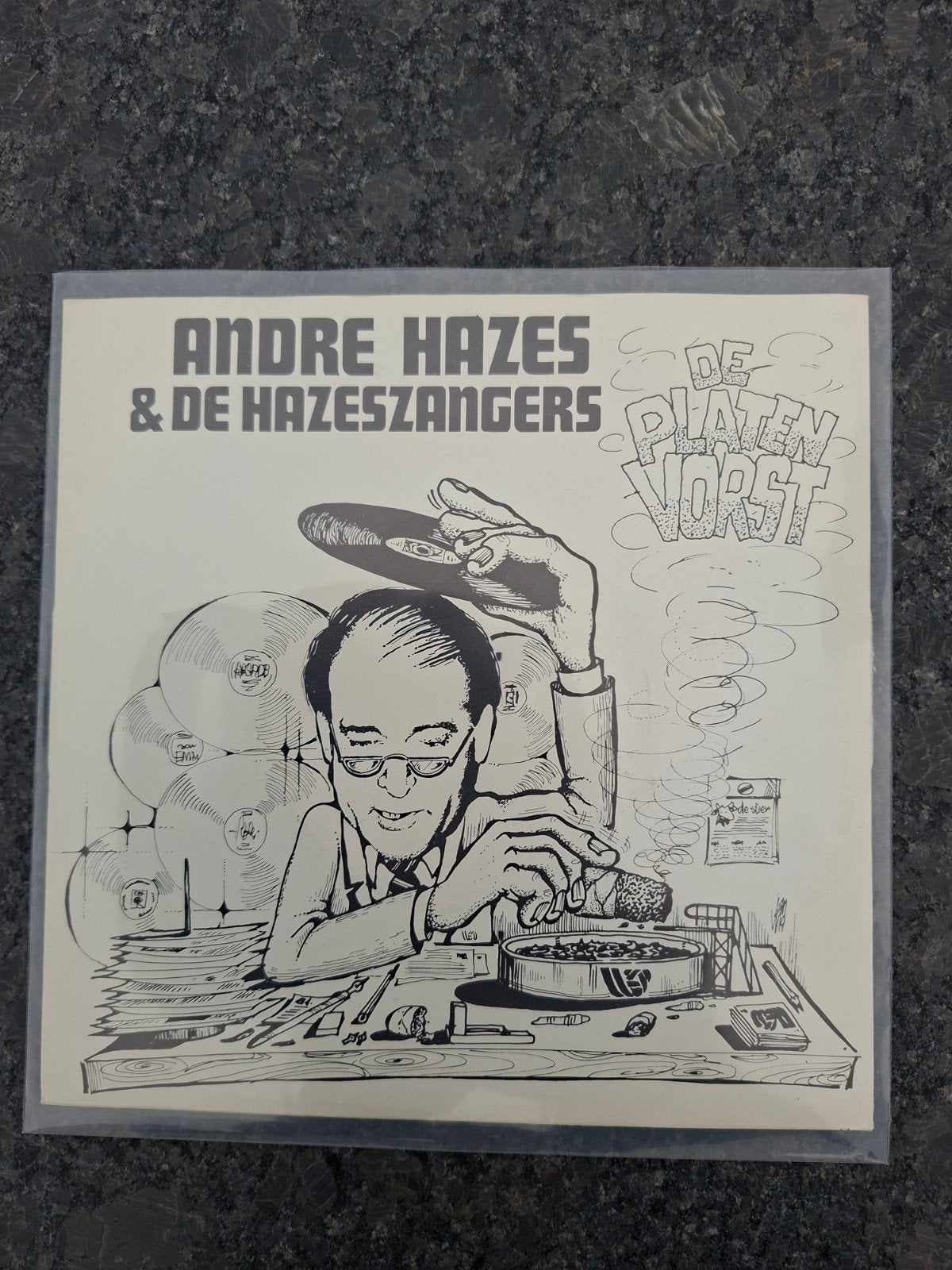 André Hazes & De Hazeszangers - De Platenvorst (1984), 7 inch, Ophalen of Verzenden, Zo goed als nieuw, Beschermende buitenhoes