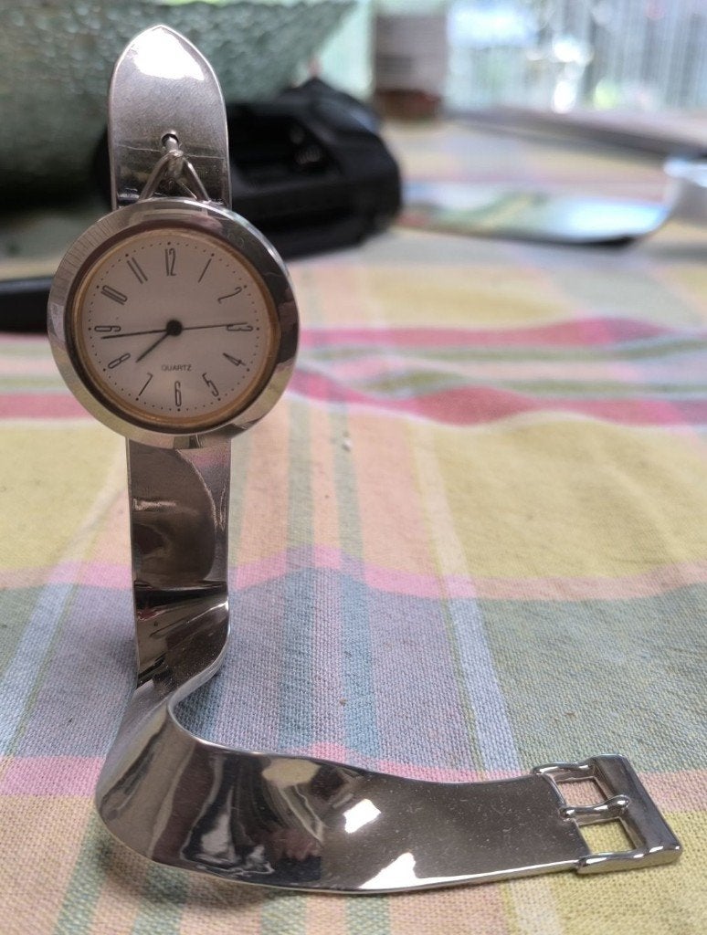 horloge op standaard, Ophalen of Verzenden, Zo goed als nieuw, Zilver, Overige merken