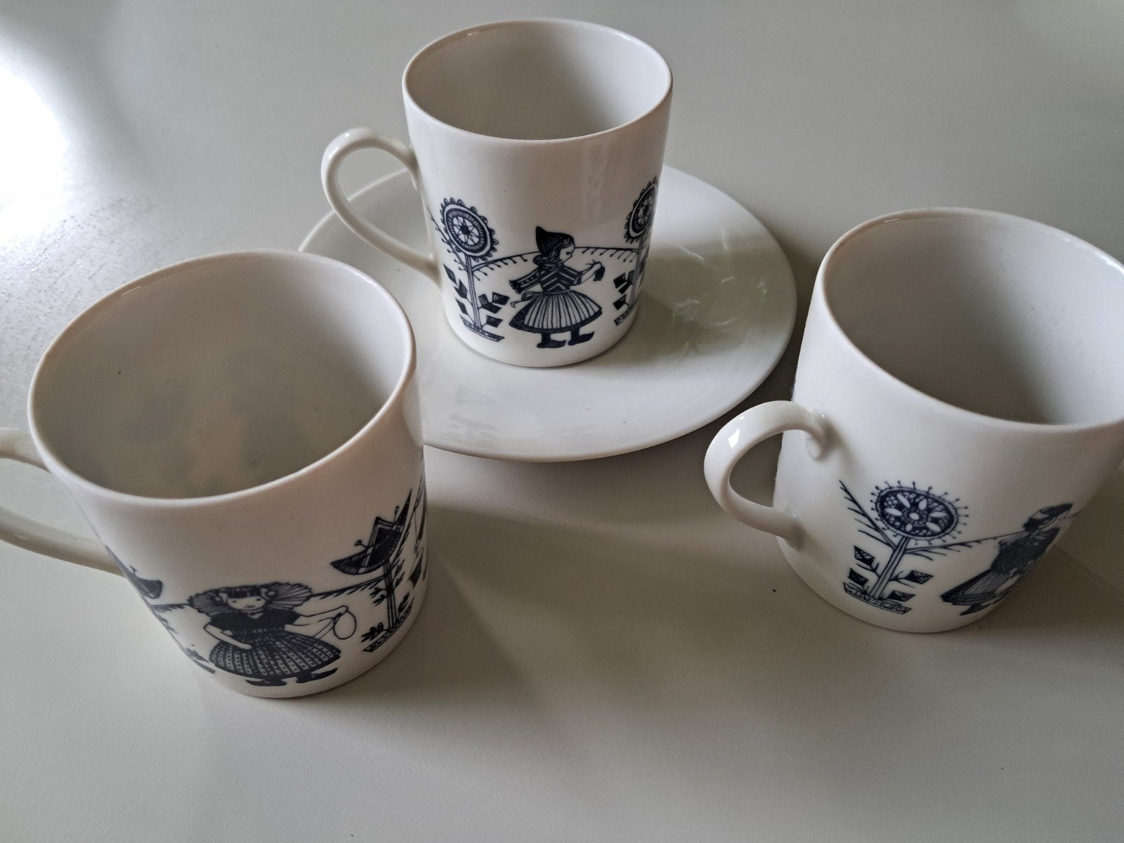 Klederdracht servies Seltmann Weiden Bavaria 3 kopjes, Ophalen of Verzenden